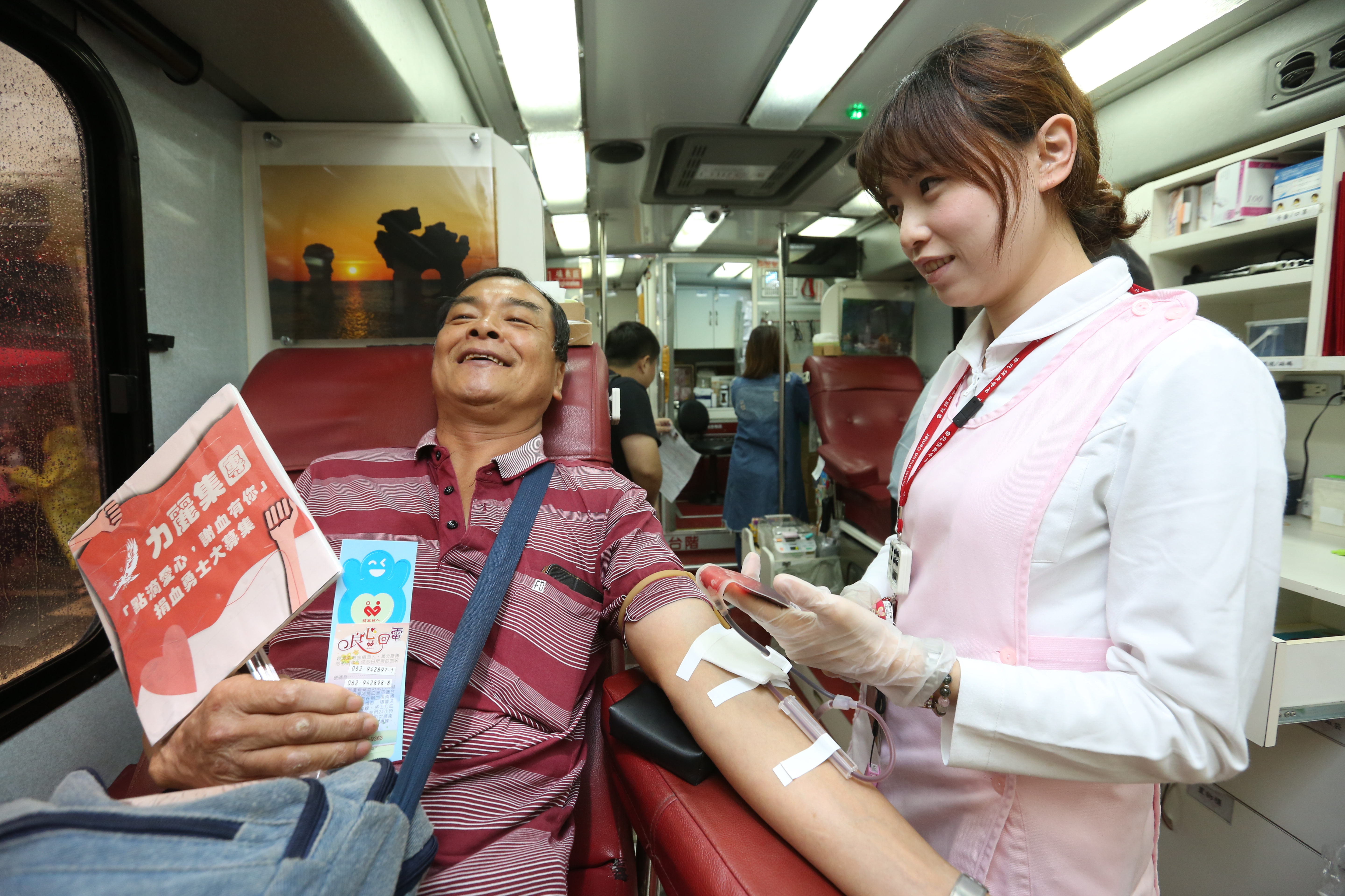 隨著天氣轉冷，民眾捐血意願降低，血庫存量告急。（示意圖，本刊資料照）