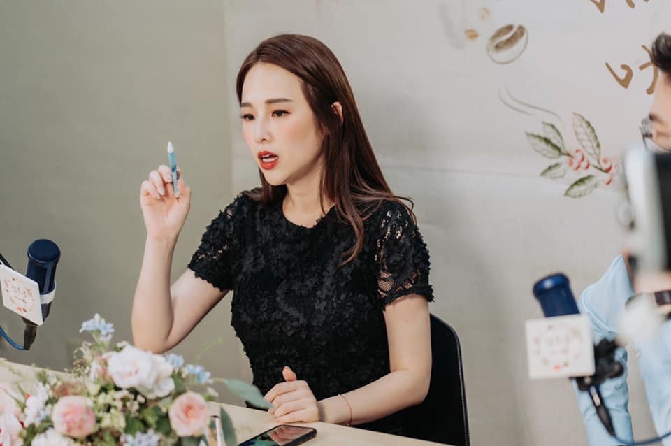 張齡予對於高嘉瑜遭施暴一事,除了譴責她當時的男友,也痛批飯店。(翻攝張齡予臉書)