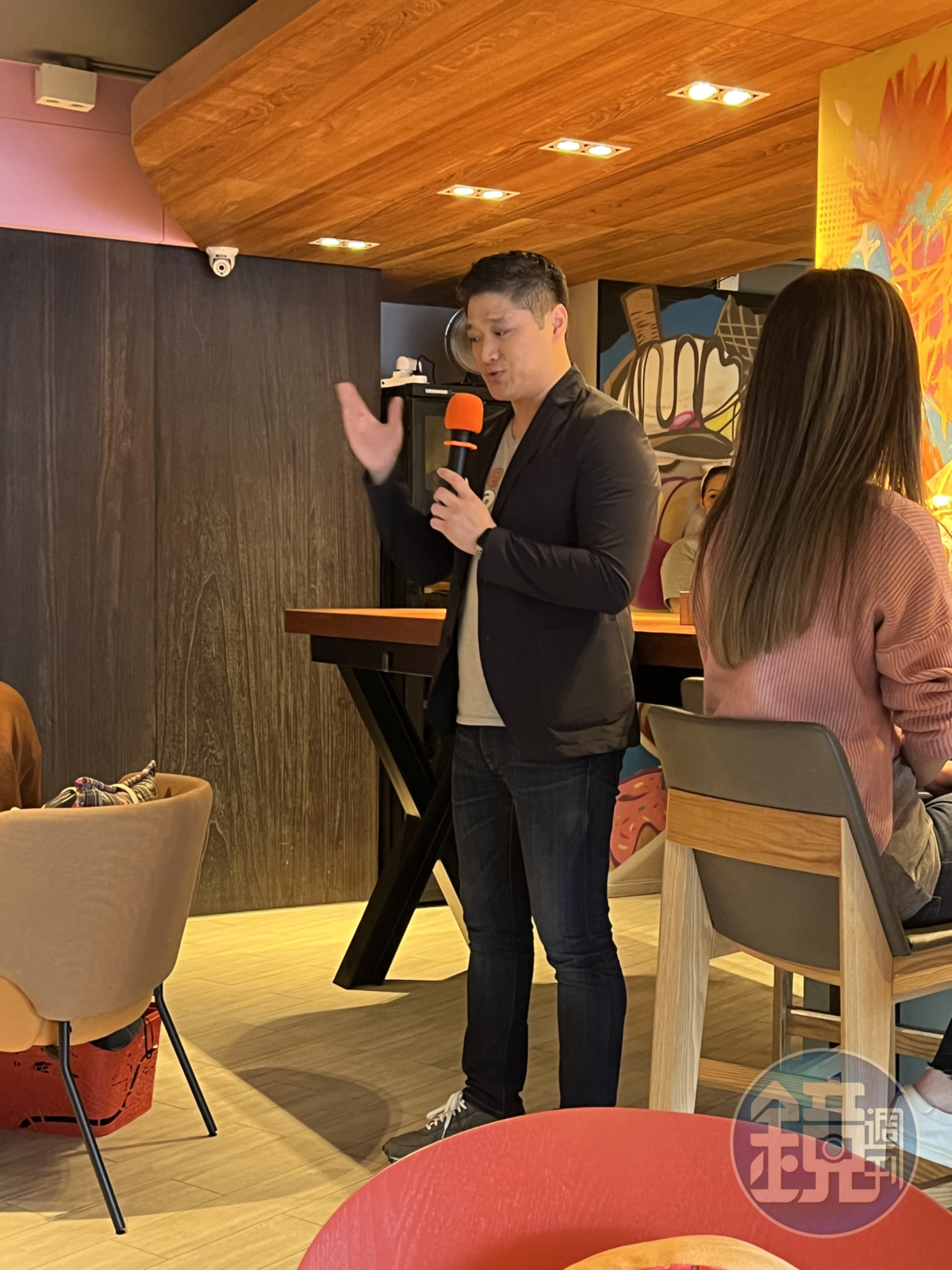 GĒN CREATIVE老闆Eric表示,開甜點店一直在計畫中,疫情來襲,正好讓他好好思考餐廳的更多可能。
