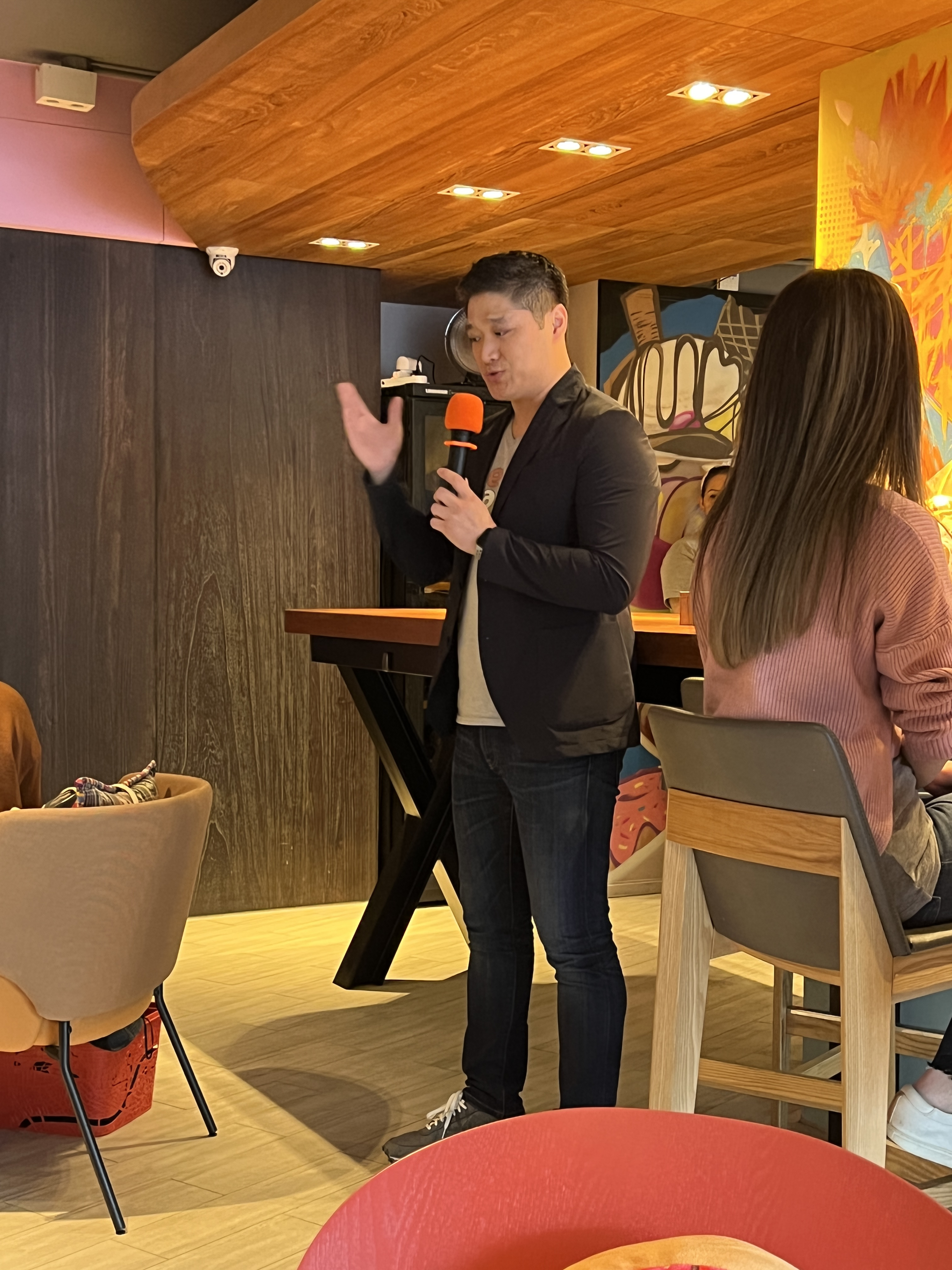 GĒN CREATIVE老闆Eric表示，開甜點店一直在計畫中，疫情來襲，正好讓他好好思考餐廳的更多可能。