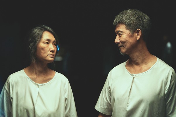 九把刀力邀柯震東的父母在《月老》客串演出，開拍當天卻直呼很後悔。（麻吉砥加提供）