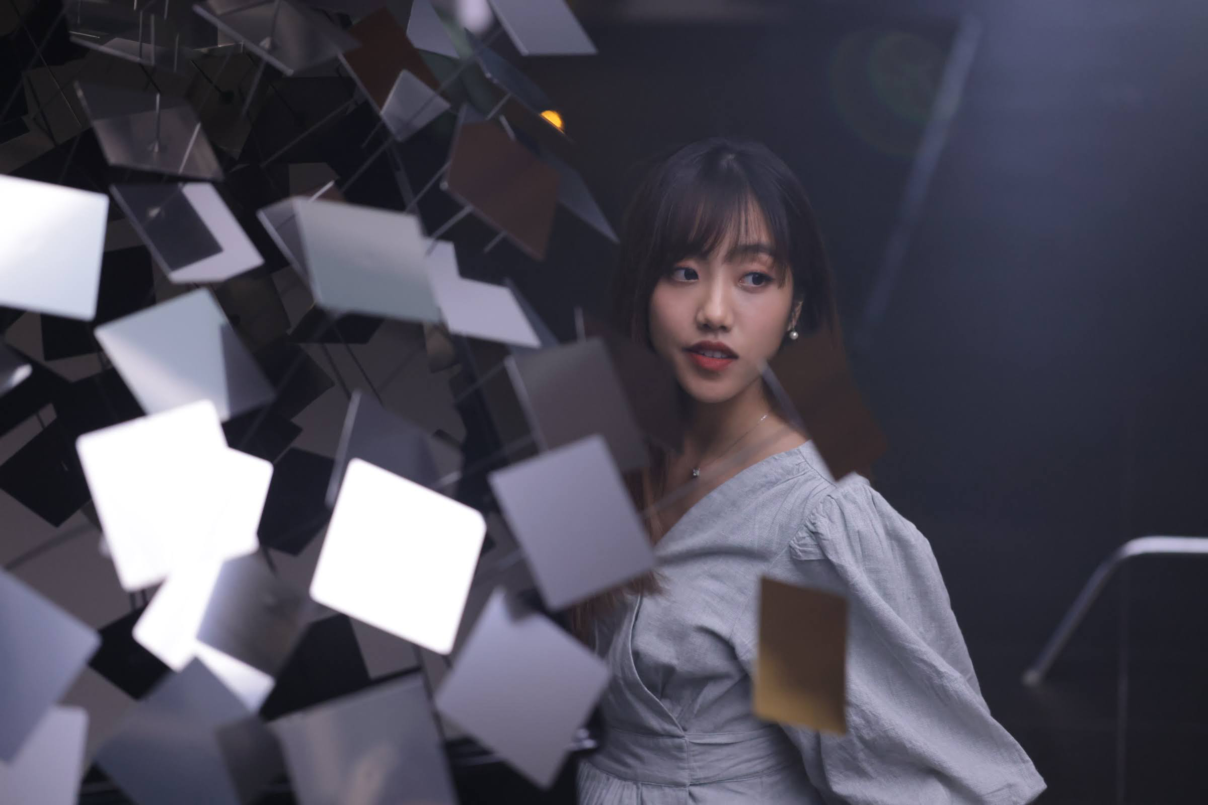 從YouTube發跡的Ariel蔡佩軒再推新作，首次挑戰詞曲創作、編曲、後期製作一手包辦。（索尼音樂提供）