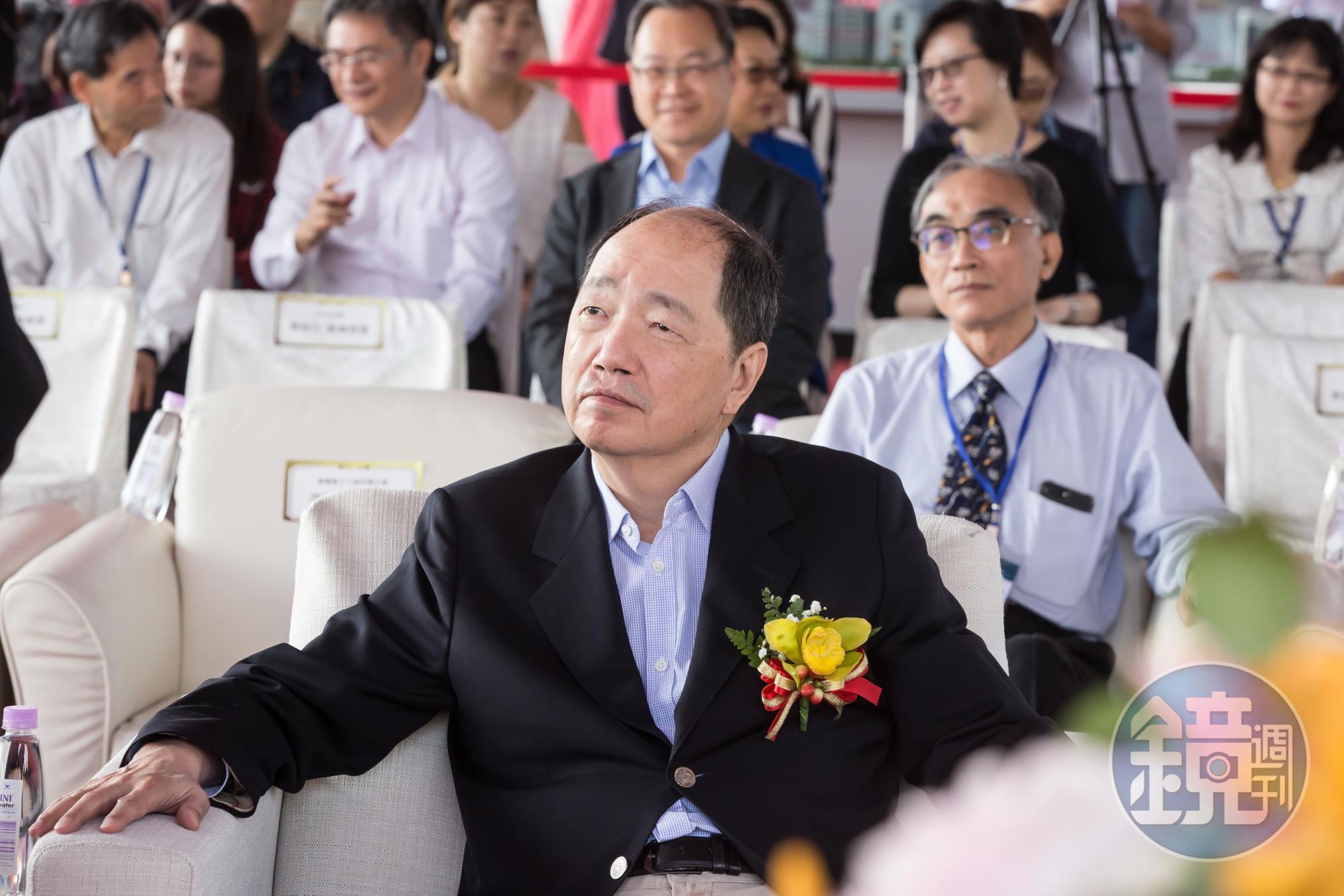 張虔生一口氣賣中國四座工廠，為提振日月光股價？