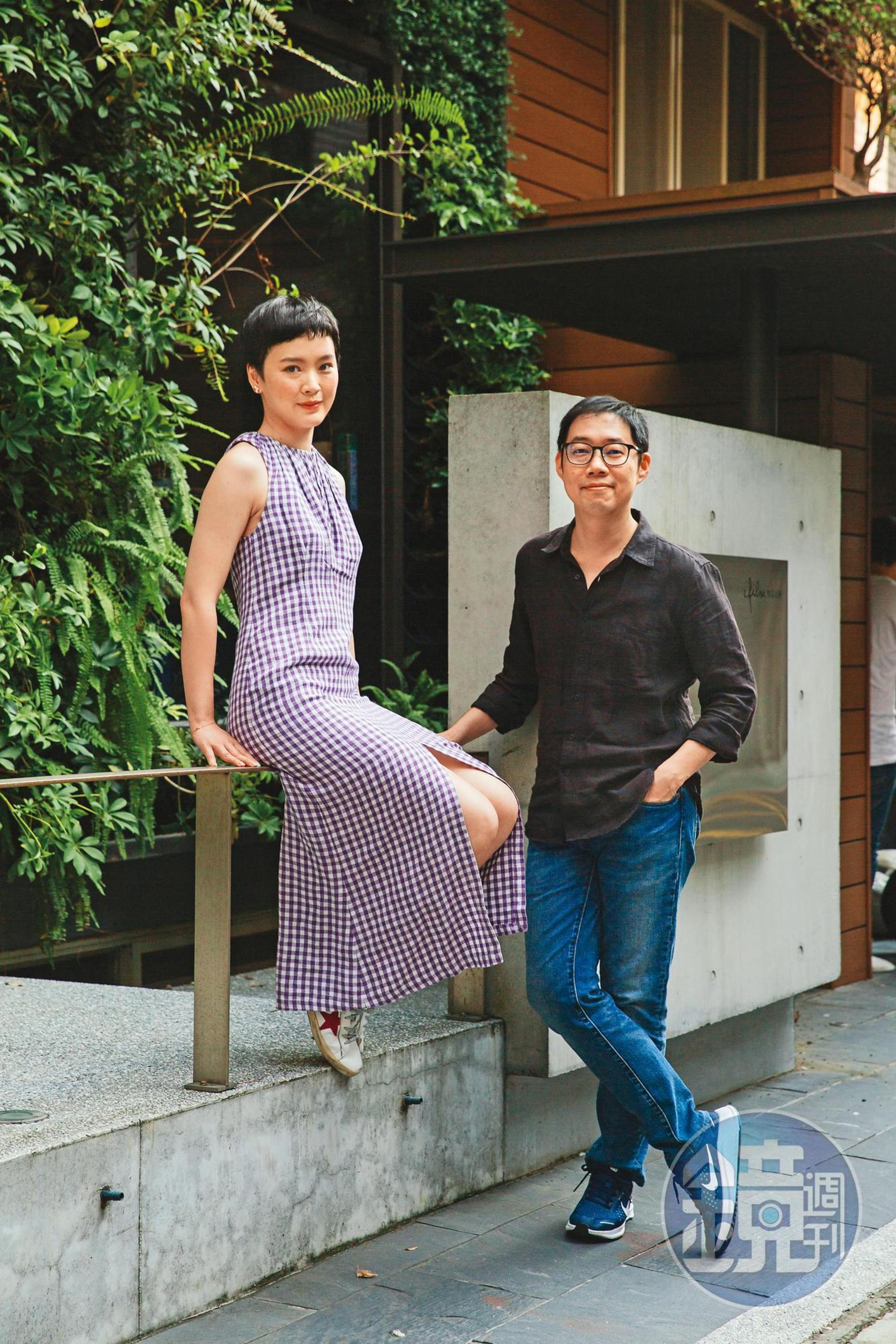 監製林書宇(右)在阮鳳儀(左)創作電影的過程中提供編劇、選角、拍攝上的各種協助。