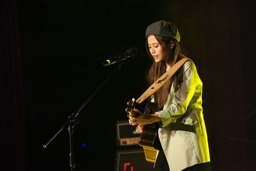   歌手吳汶芳參與「全聲合作計畫」，已完成3首歌，日前推出專輯募資計畫。  （翻攝自吳汶芳臉書）