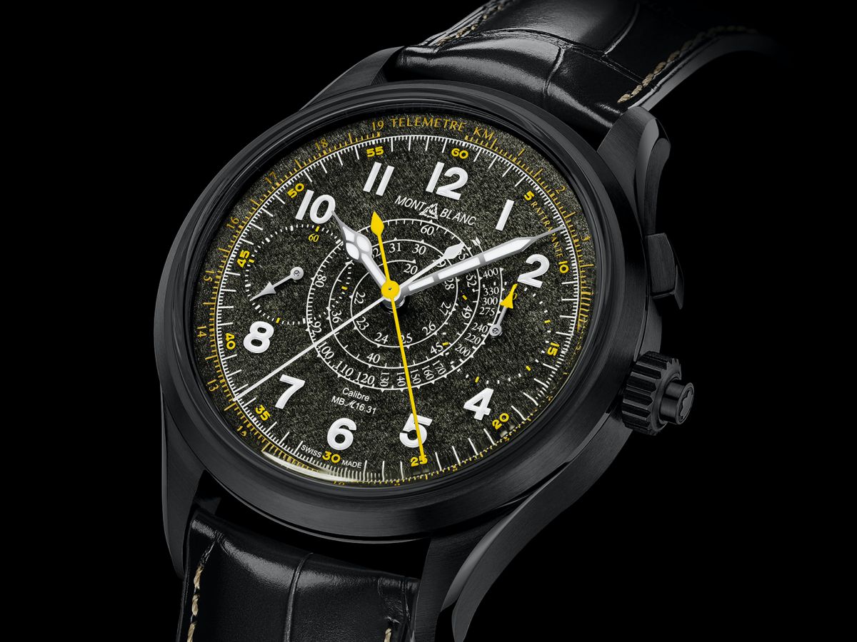 萬寶龍在今年的國際高級鐘錶展「墨西哥國際高級鐘錶展」（Salón Internacional Alta Relojería México，SIAR），推出1858系列追針計時腕錶限量款100，靈感源自於1920年代和1930年代專為探險而設計的知名Minerva專業腕錶，全新限量版腕錶也是為此而打造。以探索火山世界為主軸，新款腕錶結合44毫米黑色類鑽碳鍍膜錶殼與黑曜石錶盤，搭配對比鮮明的白色和黃色細節設計。