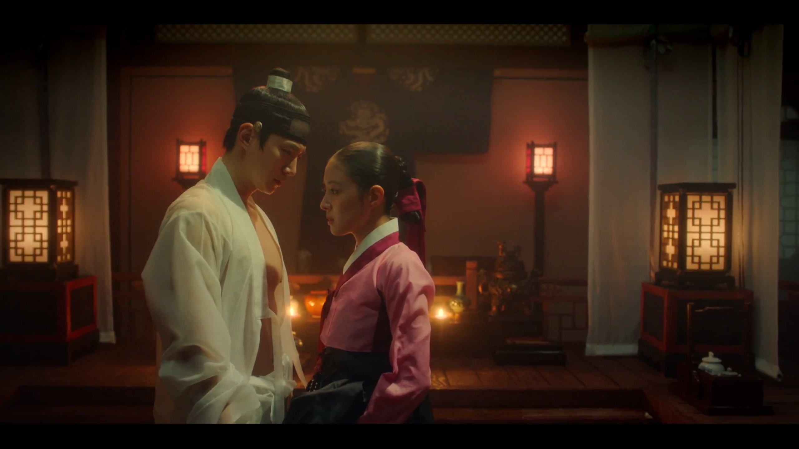 俊昊脫衣沐浴的這場戲讓粉絲看得眼睛直冒愛心。(friDay影音提供)