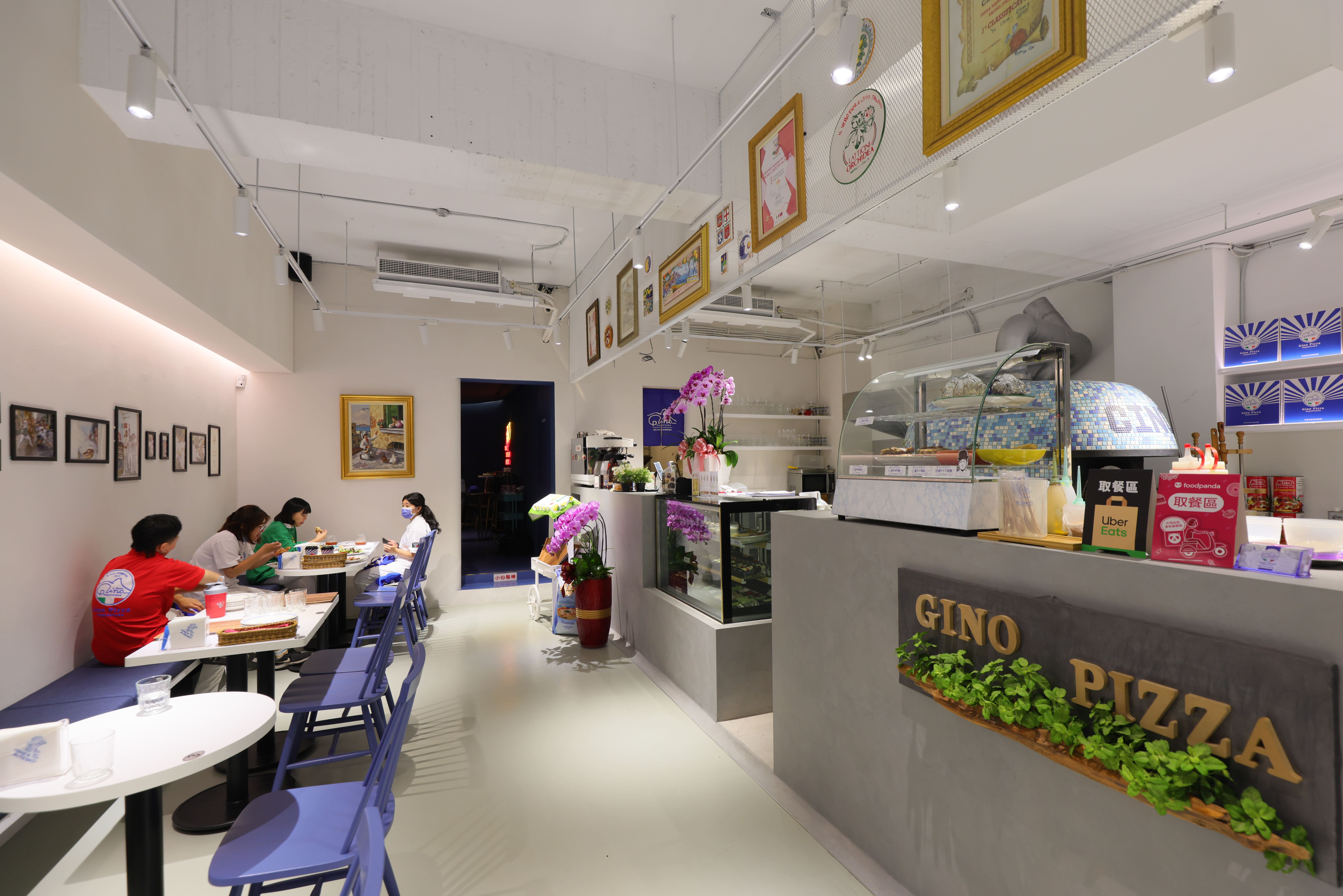 店內從用色到擺設，都走義式熱情路線，讓用餐心情更愉悅。