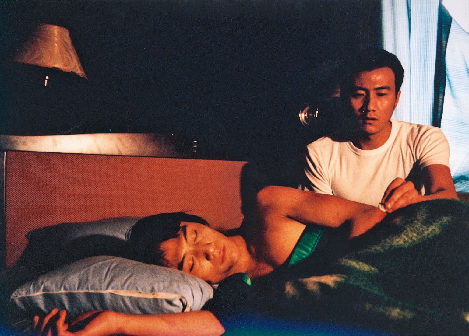 《藍宇》的兩位主角從肉體買賣關係開始，後來卻逐漸愛上對方，經歷了背叛、重逢等種種波折。（甲上提供）