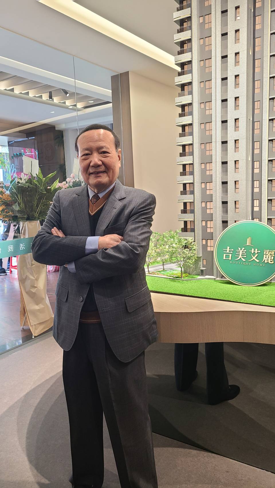 吉美建設總經理林進輝分析，土地少、原物料漲、缺工嚴重，售價愈墊愈高勢不可擋，這幾年公司的推案方針也改變。