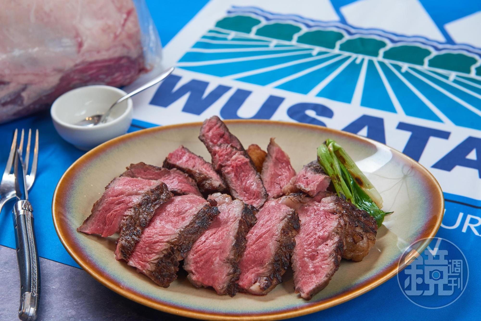 「美國斯內克河肋眼牛排（2人份）」肉汁鮮美，帶奶油氣息。（1,680元／人）
