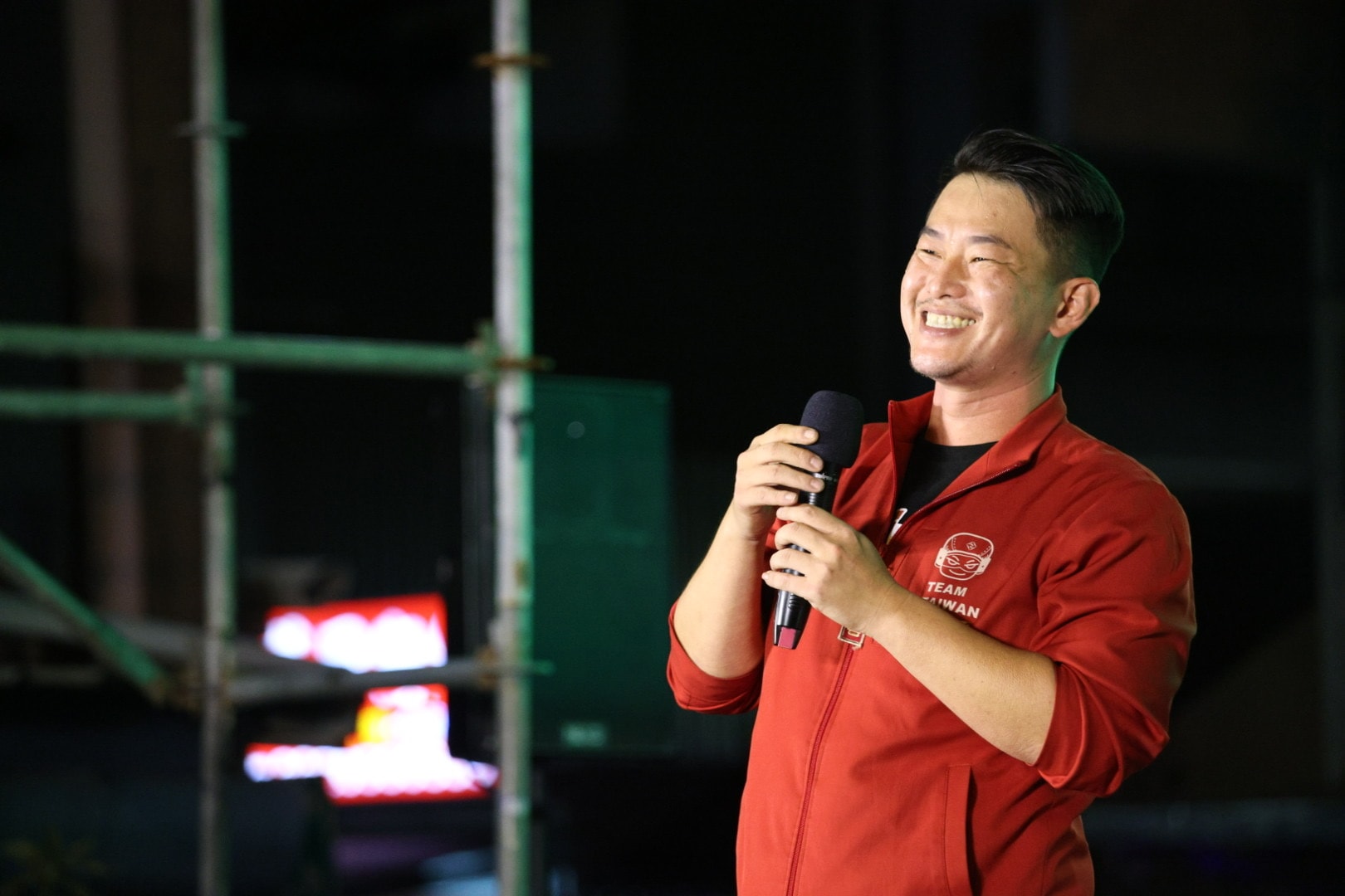 前基進黨立委陳柏惟昨在臉書中，發言狠譏國民黨候選人顏寬恒。（翻攝陳柏惟臉書）