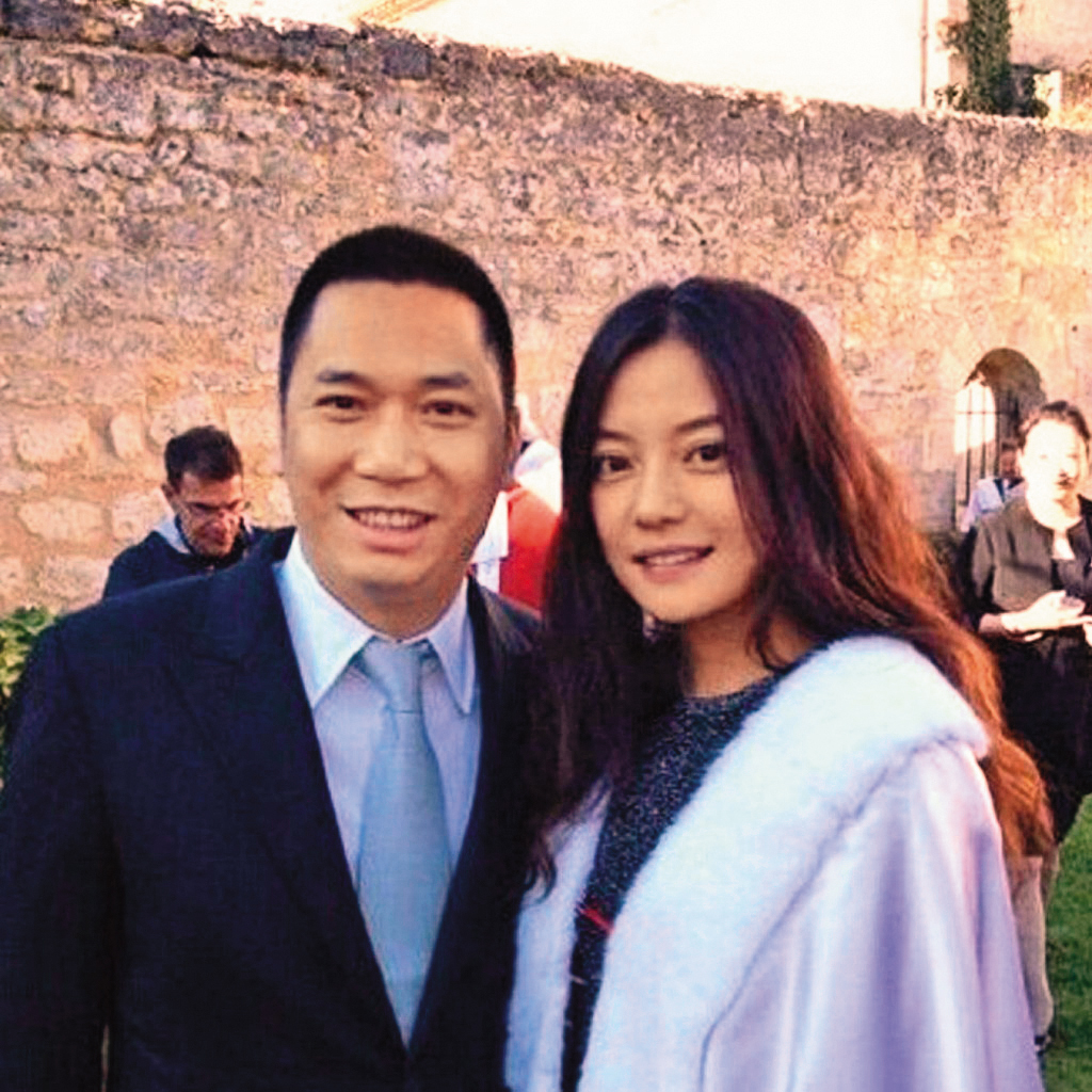 趙薇自從與黃有龍結婚後,也加入炒股行列,富到流油。(網路圖片)