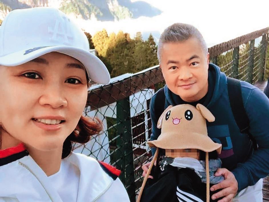 郁方與陳昱義結婚多年,被公認「嫁得好」「豪門生活幸福」,不料老公卻大大出糗。(郁方臉書)