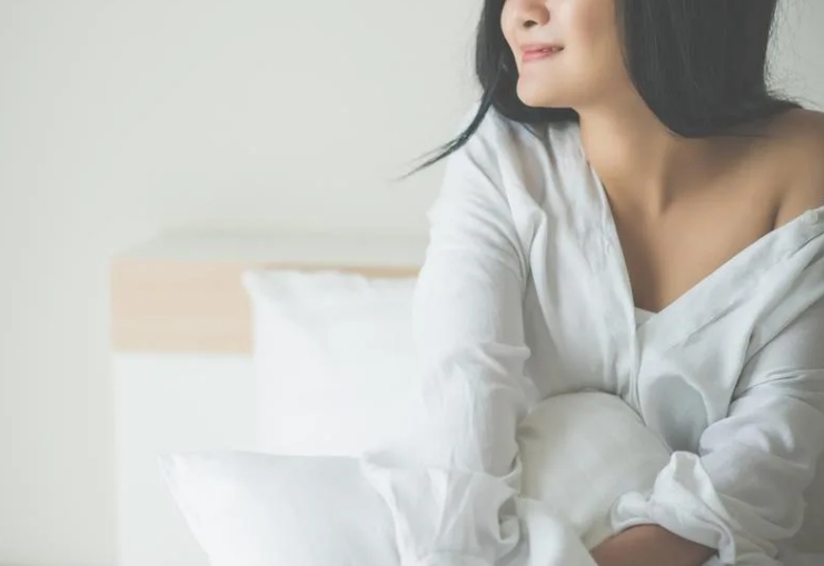 近幾年中國女大生風靡拜金包養市場，認為能快速賺錢，不惜下海陪睡做S。示意圖，非當事者。（東方IC）