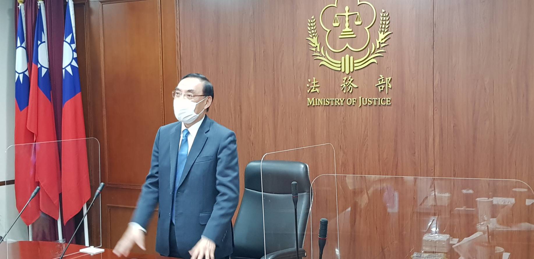 法務部長蔡清祥表示，雖然行政執行署績效卓著，但核心價值是公益與關懷，必須達到寬嚴並「祭」。