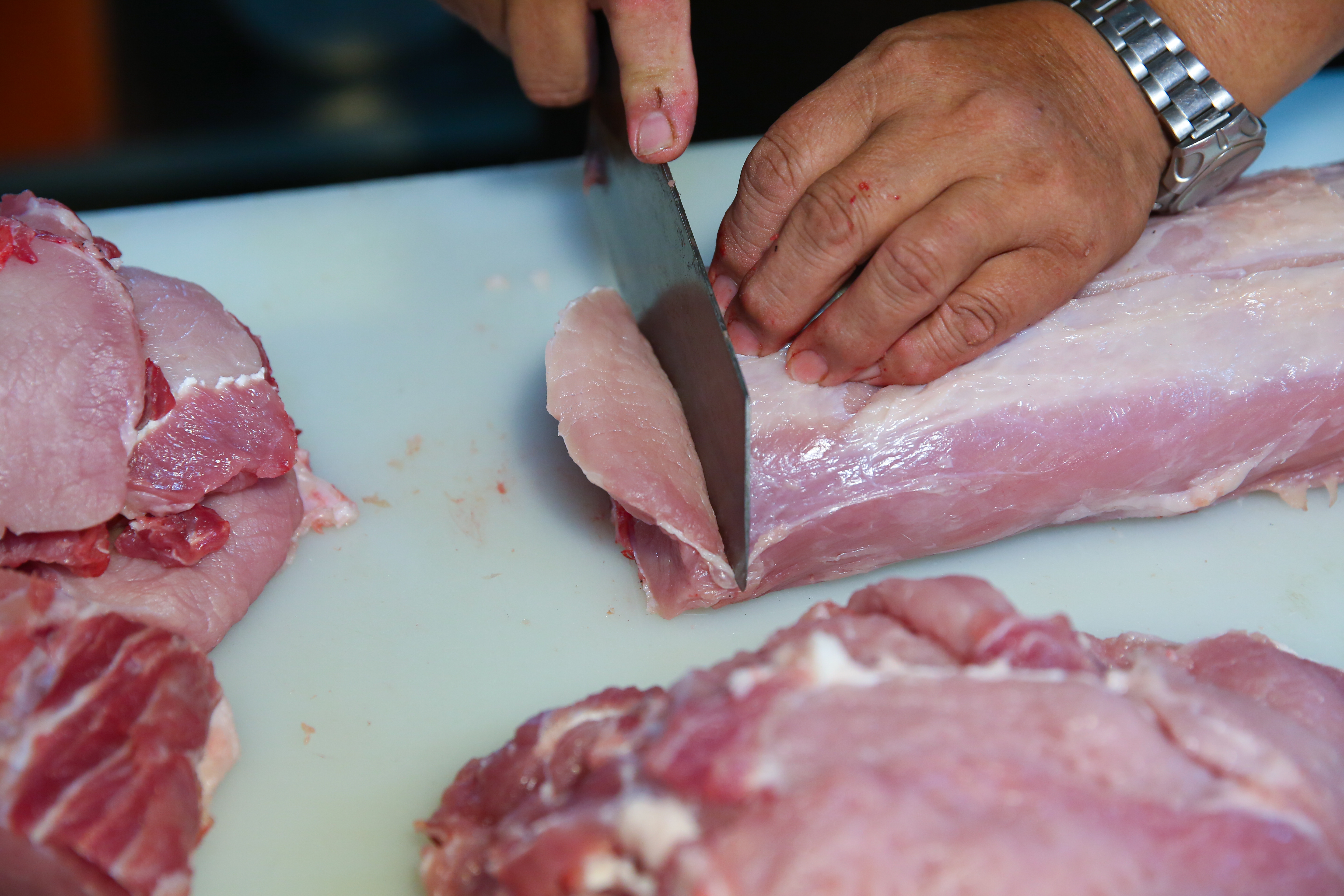 國產豬目前市佔率高達9成，進口豬肉商強調美豬僅佔0.4%，萊豬更是0。（示意圖，本刊資料照）