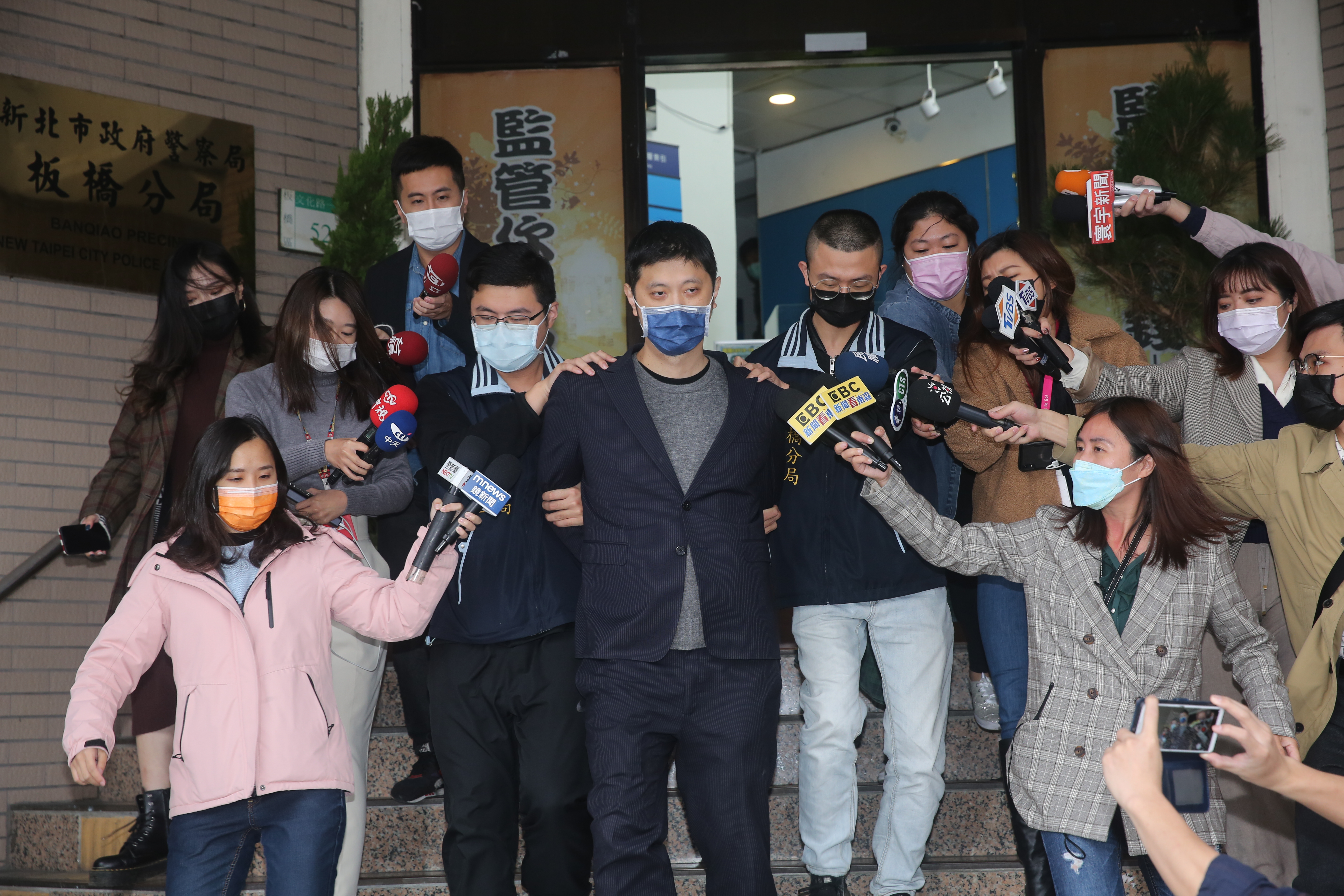林秉樞施暴後一度傳出想透過政商關係息事寧人。