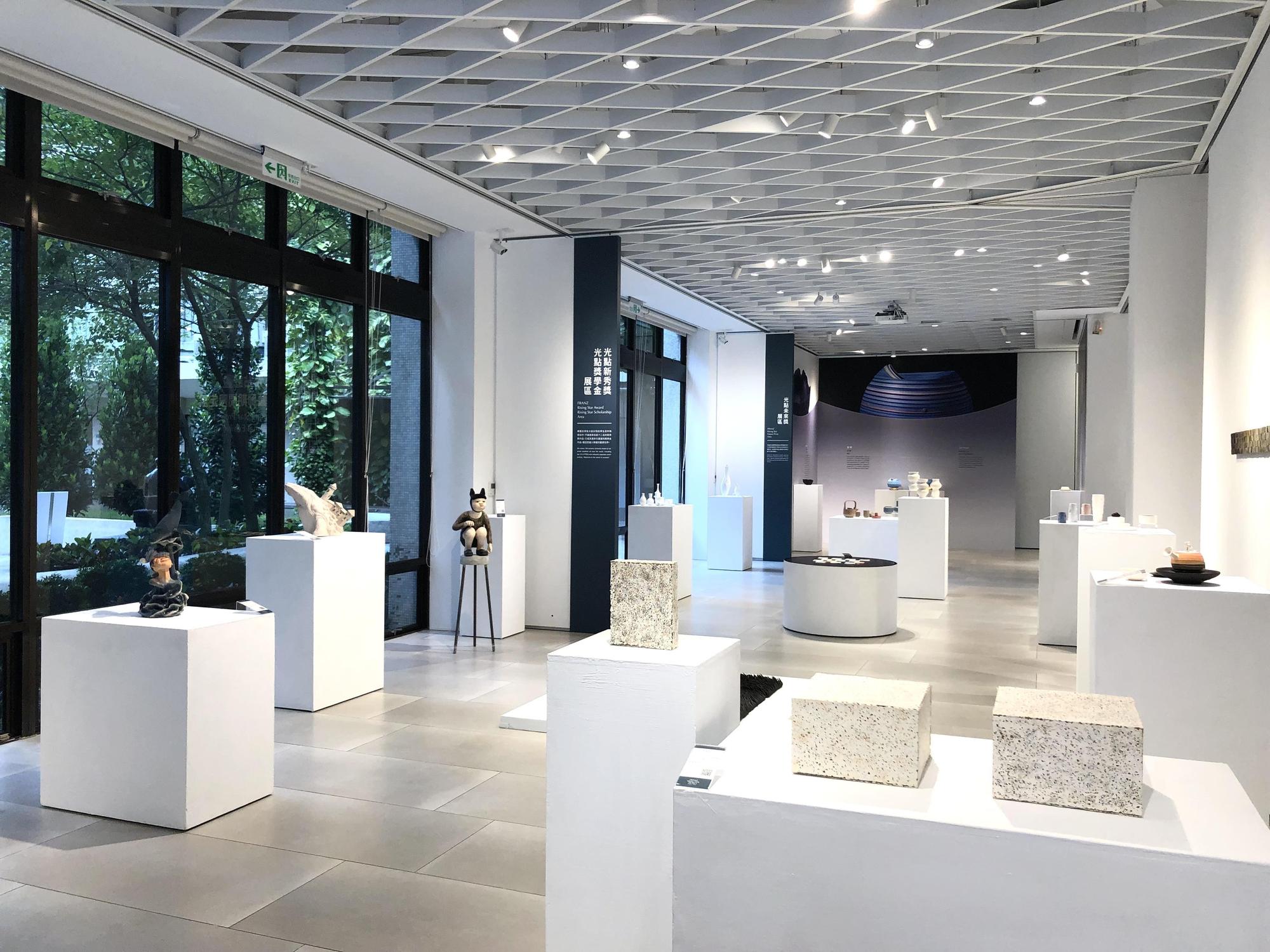 10日起可至北科大藝文中心欣賞「光點藝廊期間限定展」。(法藍瓷提供)