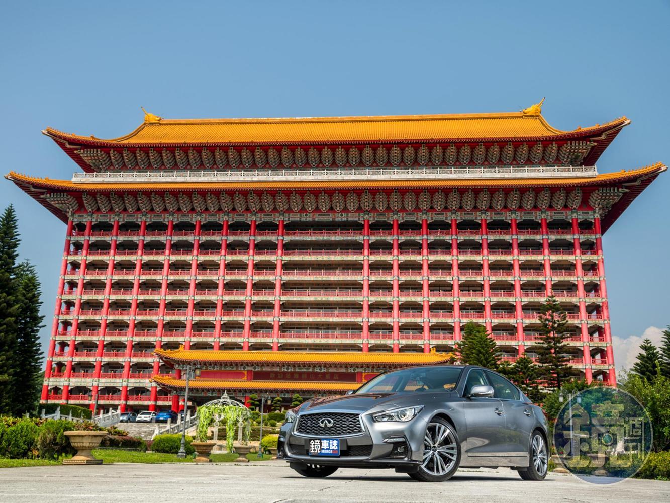 INFINITI Q50