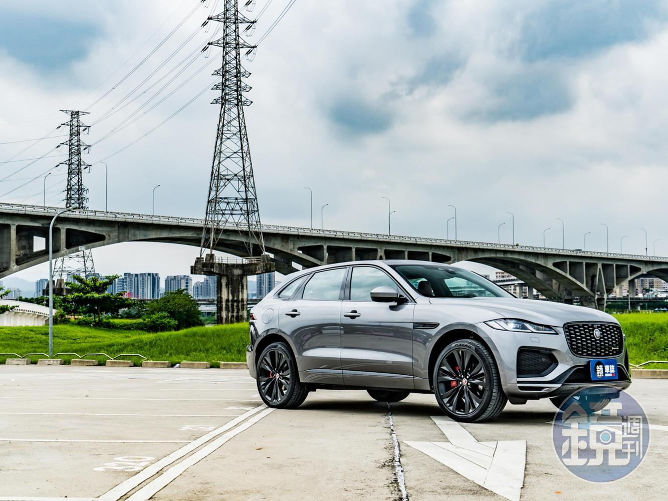 JAGUAR F-Pace
