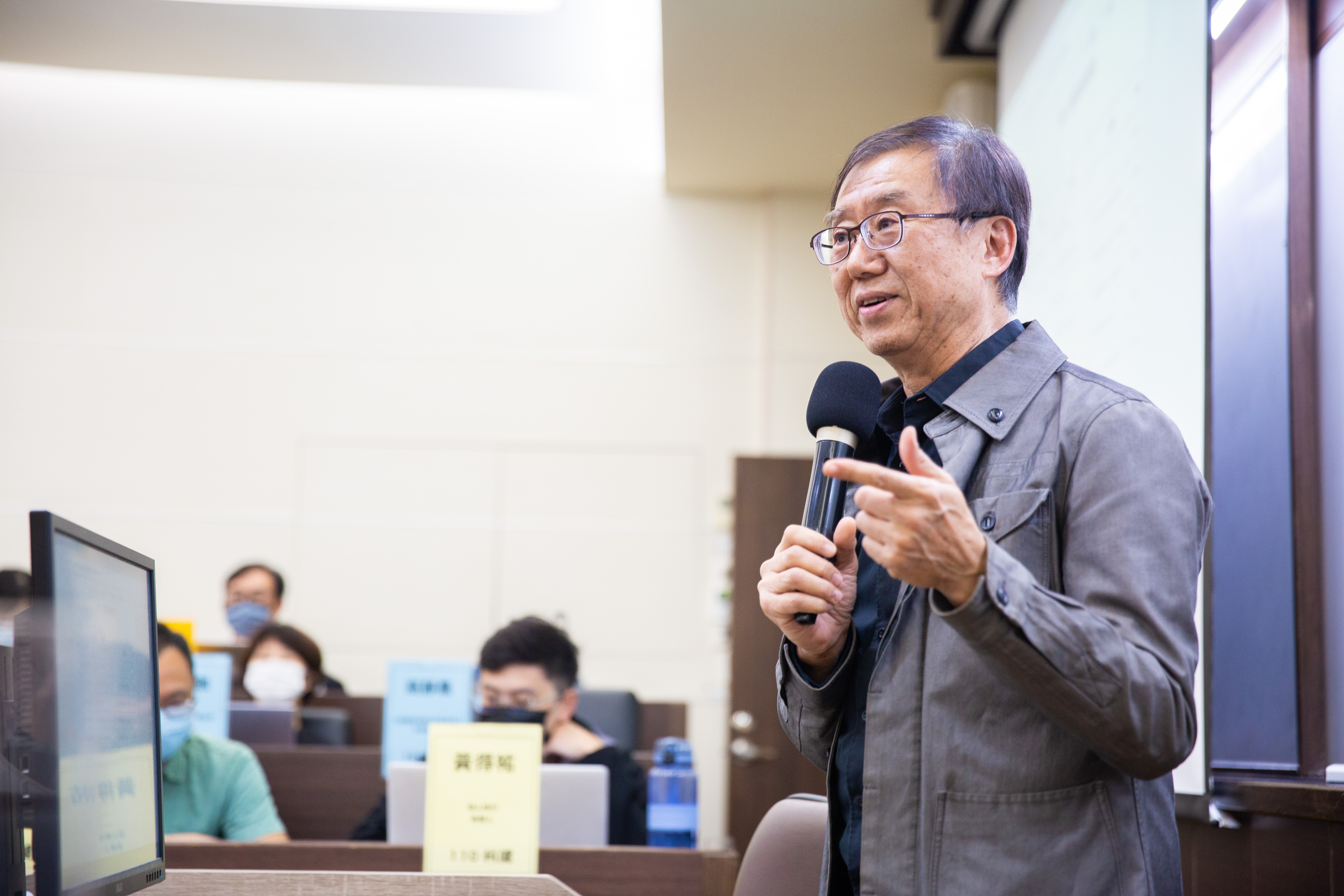 王國雄每週五在中興大學EMBA班授課，分享過去的實戰經驗，是熱門秒殺課程。