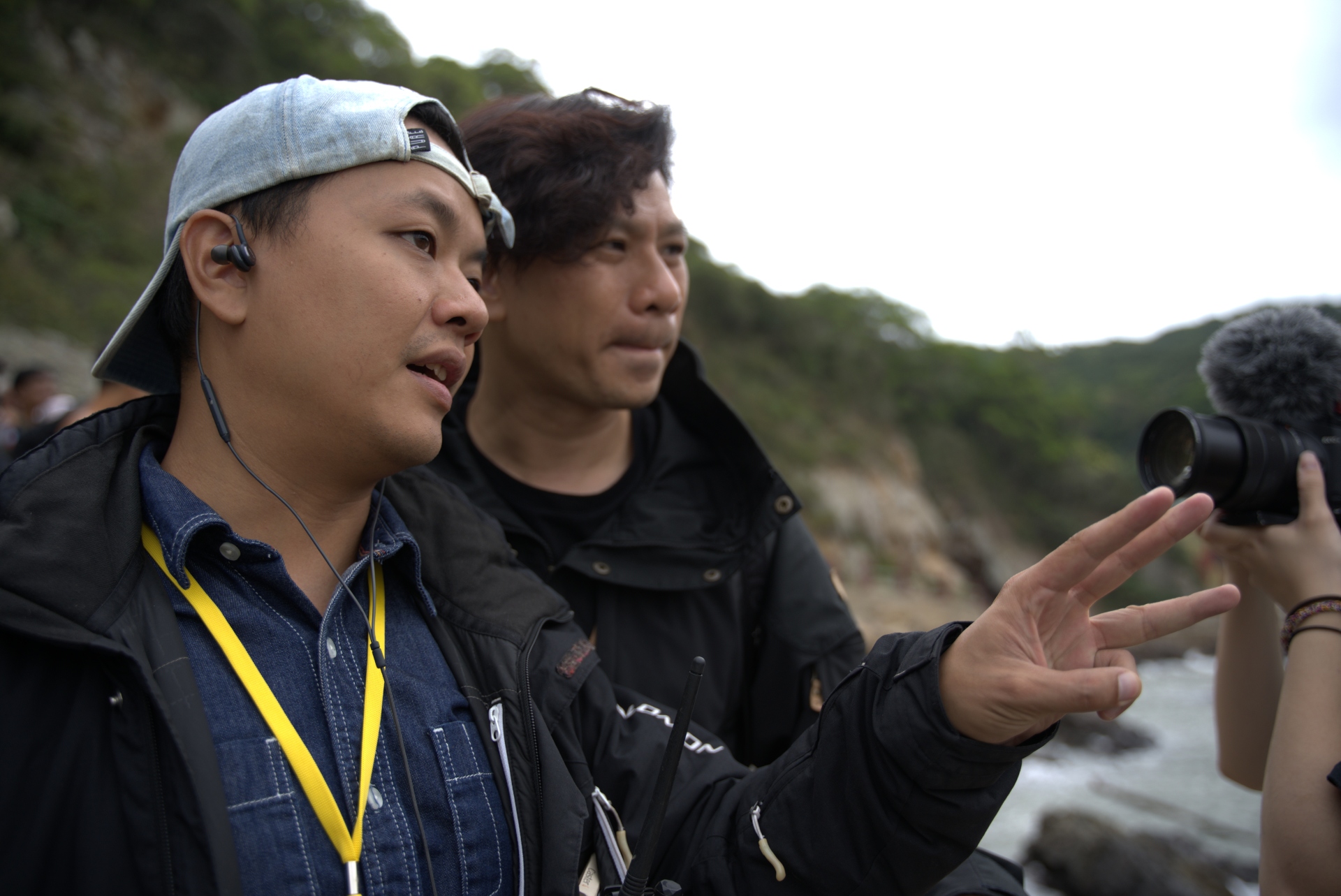 《國際橋牌社2》的導演林龍吟(左)、總導演林世章(右)表示無論是在故事、拍攝製作,方方面面都更加提升。(公視提供)