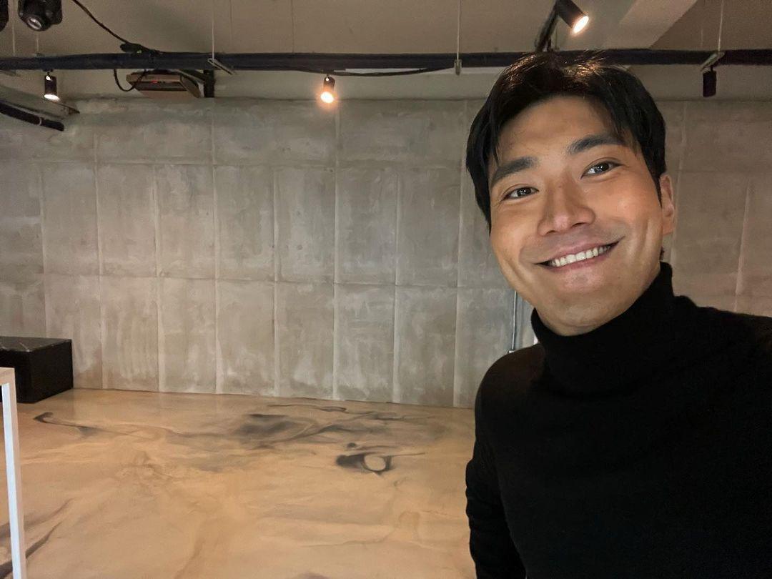 Super Junior崔始源確診新冠肺炎。(翻攝崔始源IG)