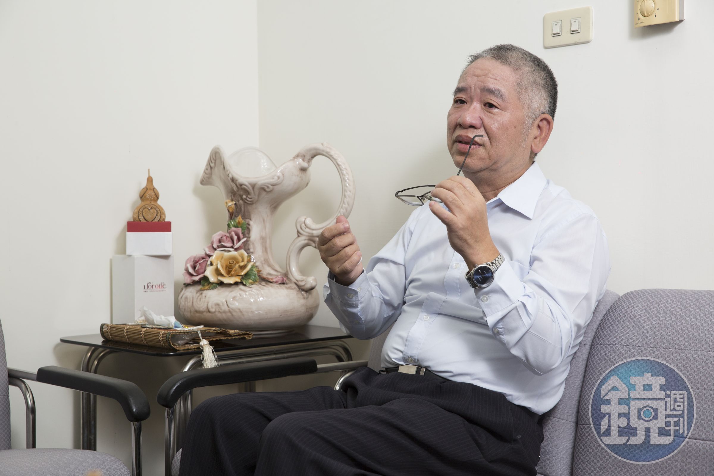 提到疫情這兩年所承受的壓力，黃昭贊忍不住哽咽：「政府應該要珍惜這些清潔人員。」