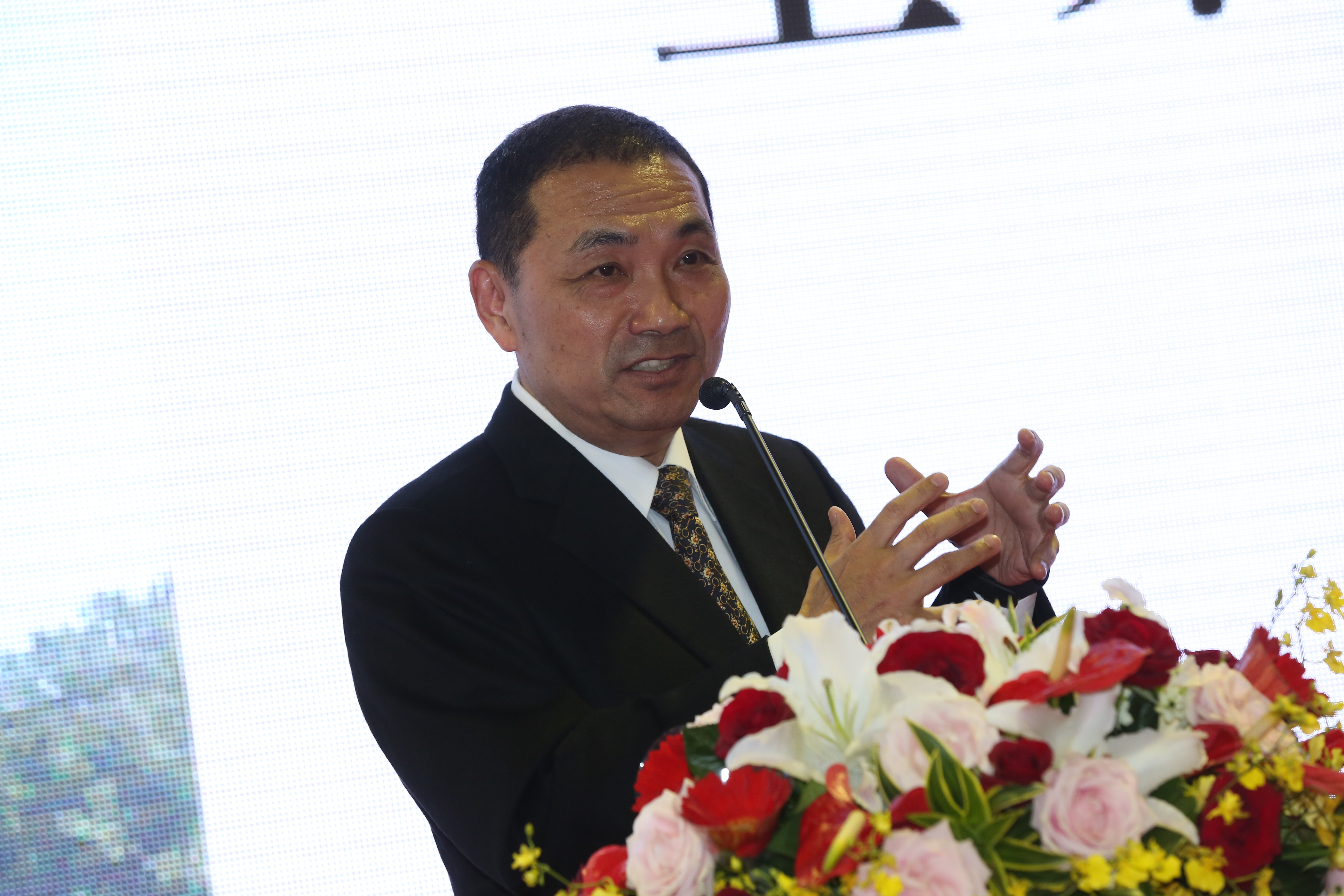 侯友宜面對公投「四個同意」仍未表態。（本刊資料照）