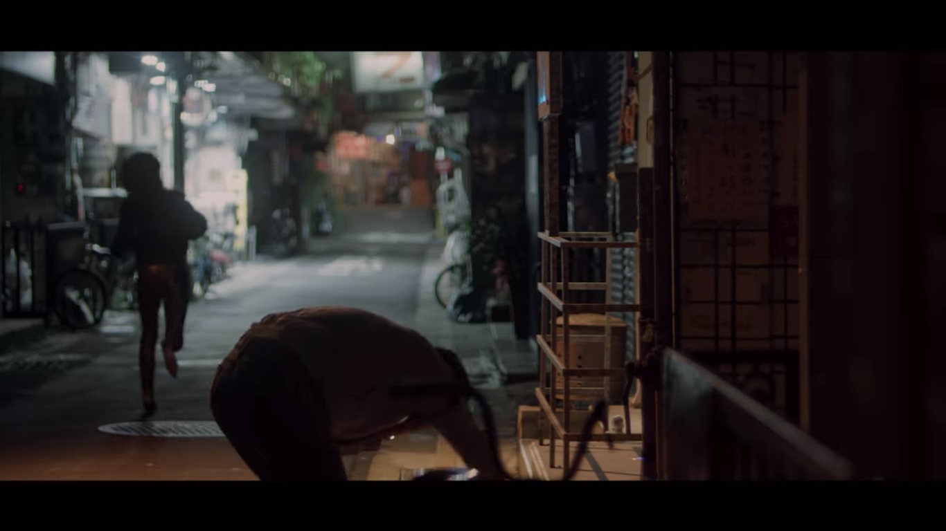 羅雨儂爆打成哥的那一段,也是在林森北路裡拍攝。(翻攝自Netflix)