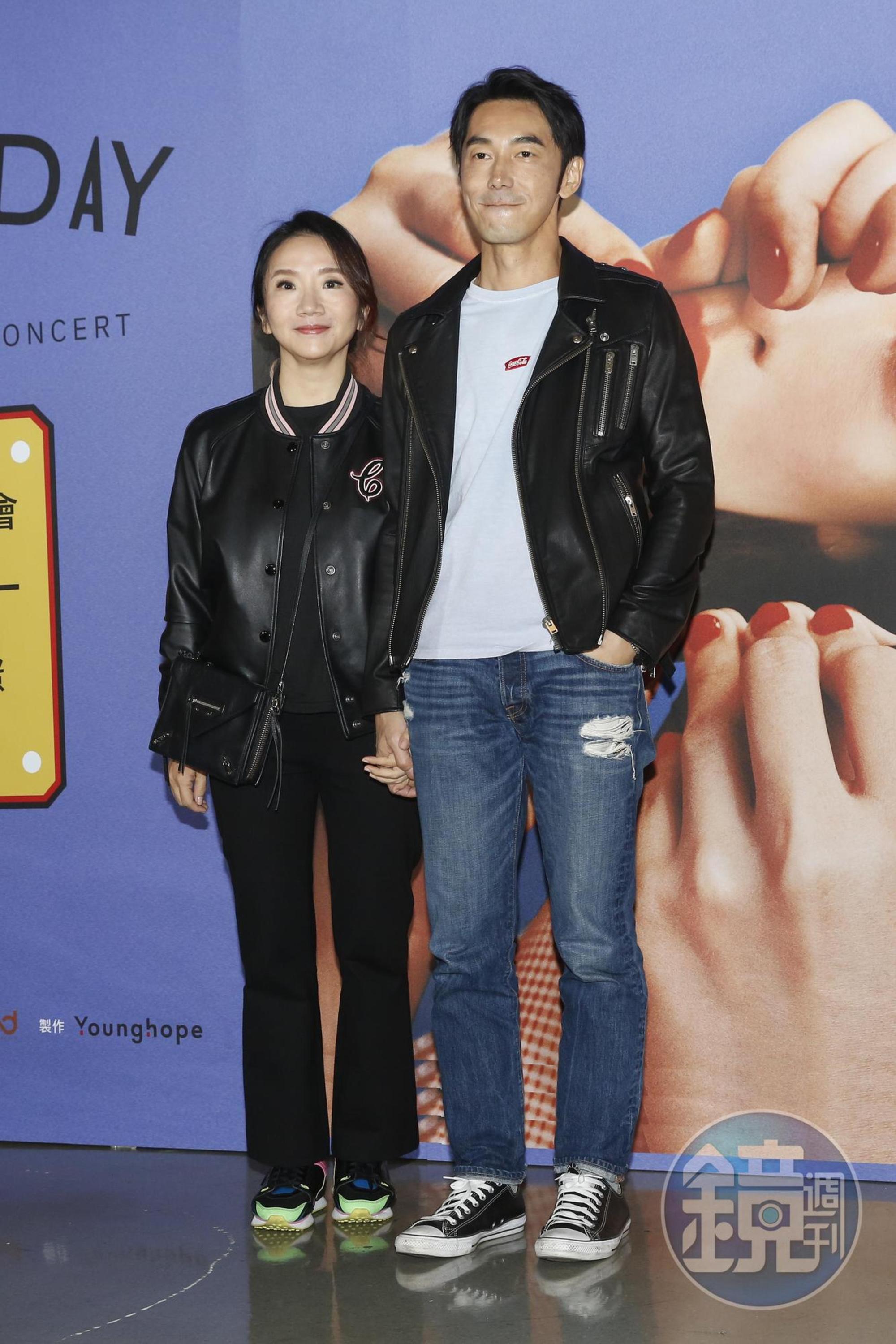 有參與《瀑布》的魏如萱在台上唱了〈抉擇〉。而也演出《瀑布》的李李仁與太太陶晶瑩在台下聽。