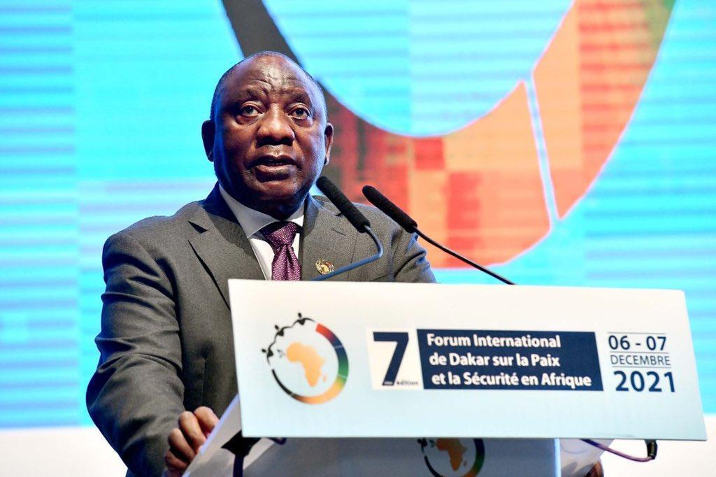 南非總統拉瑪佛沙確診新冠肺炎。（翻攝推特@CyrilRamaphosa）