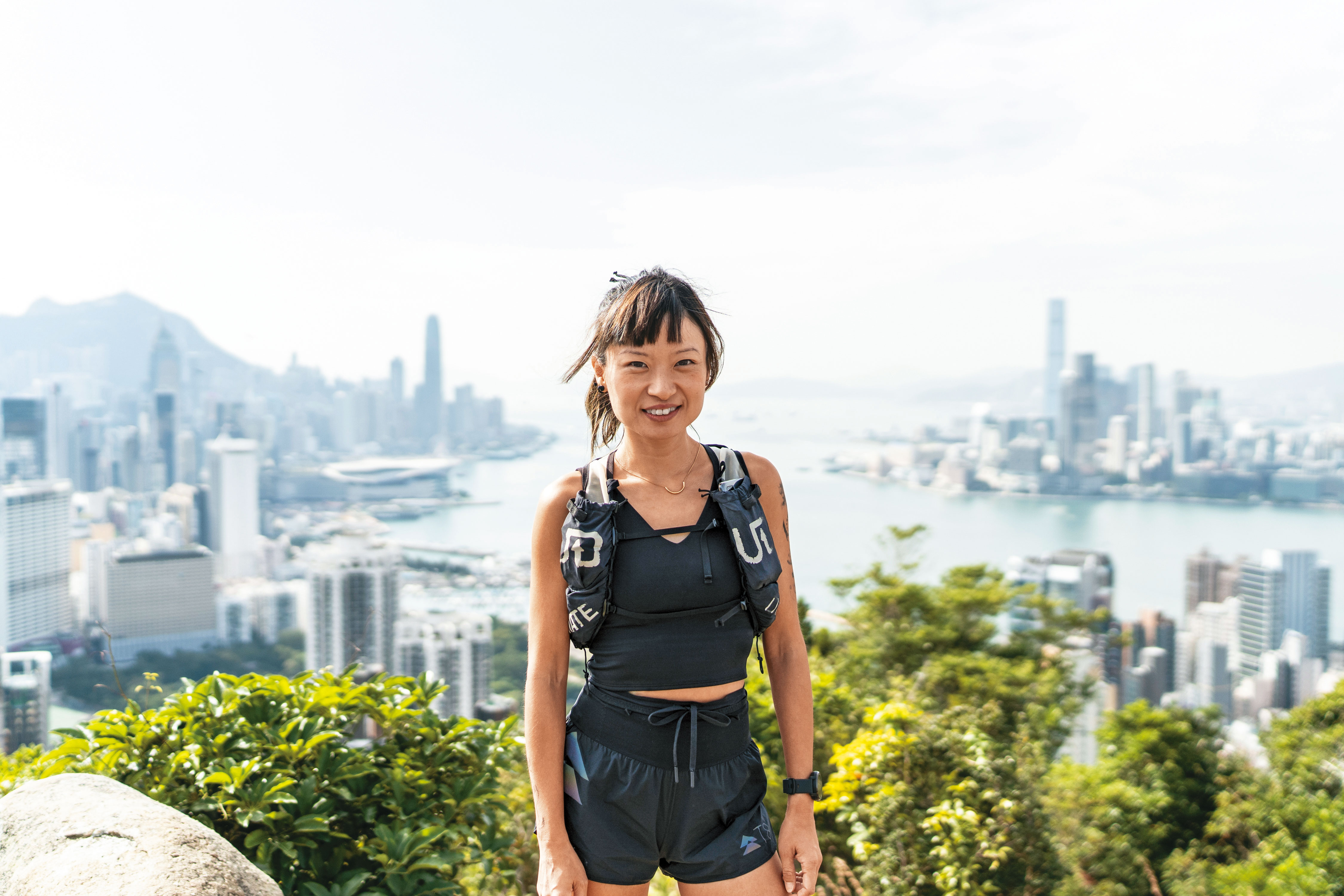 《蘋果》停刊隔天，梁嘉麗就成為一名獨立記者。她39歲，酷愛戶外運動，這天我們與她一同「跑山」。