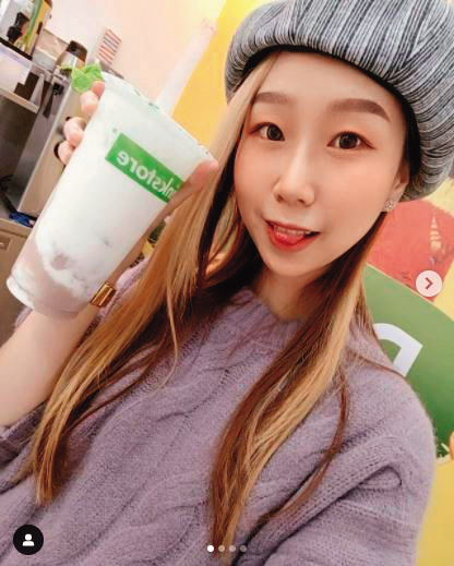 甜女孩成軍一年就解散，團員愛波到咖啡店打工。（翻攝自愛波IG）