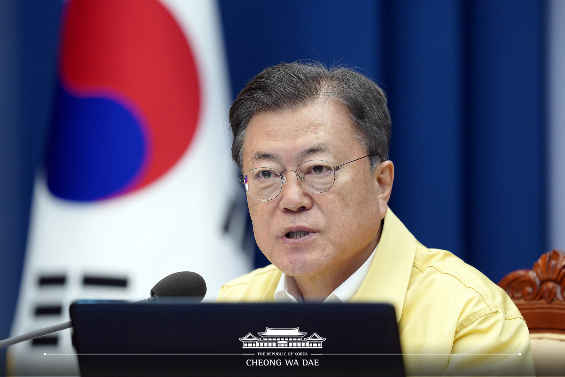 青瓦臺先前就Omicron防疫政策進行討論；圖為南韓總統文在寅。（翻攝自青瓦臺官方臉書）