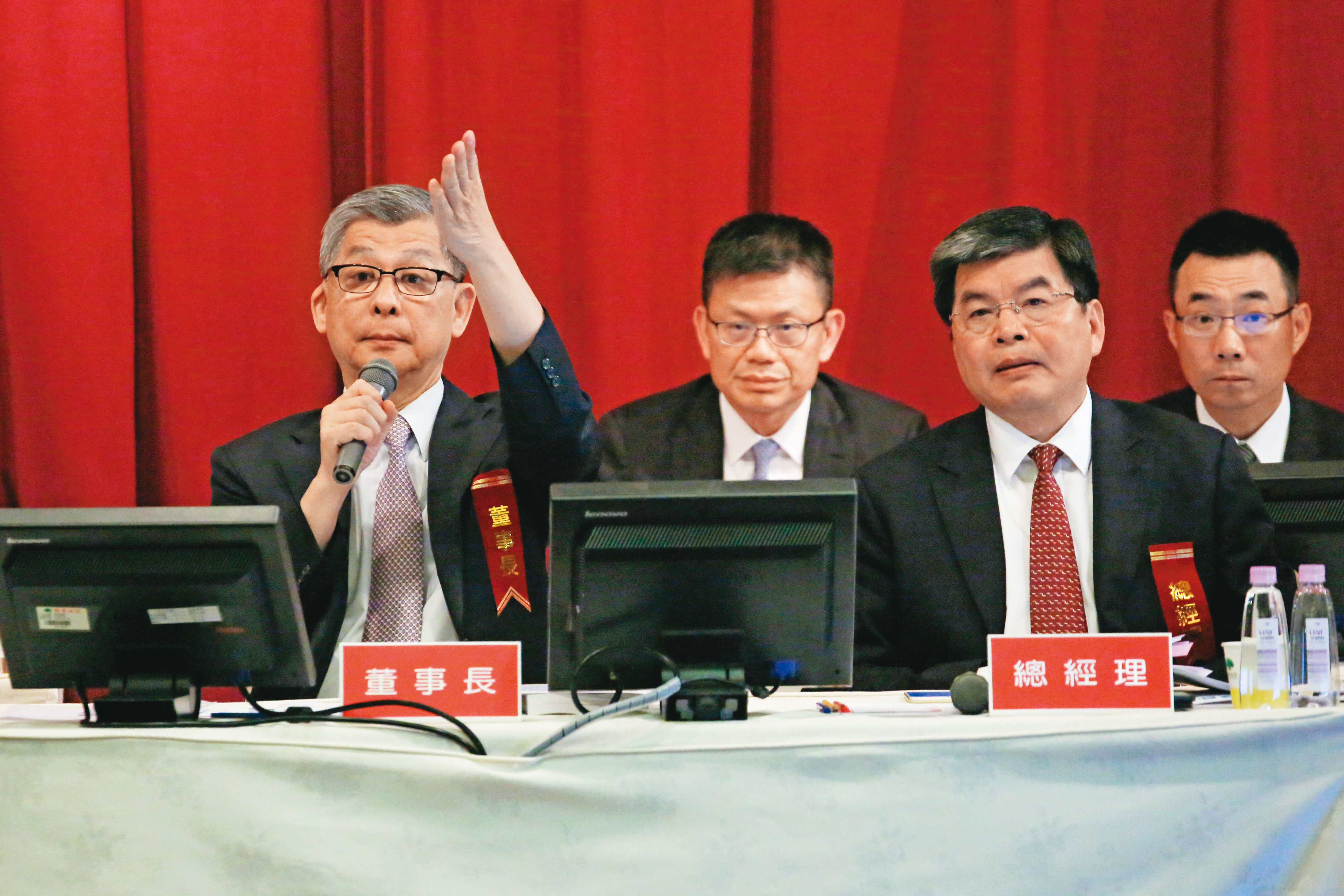 蔡宏圖重用專業經理人，金控總經理李長庚是他的愛將。