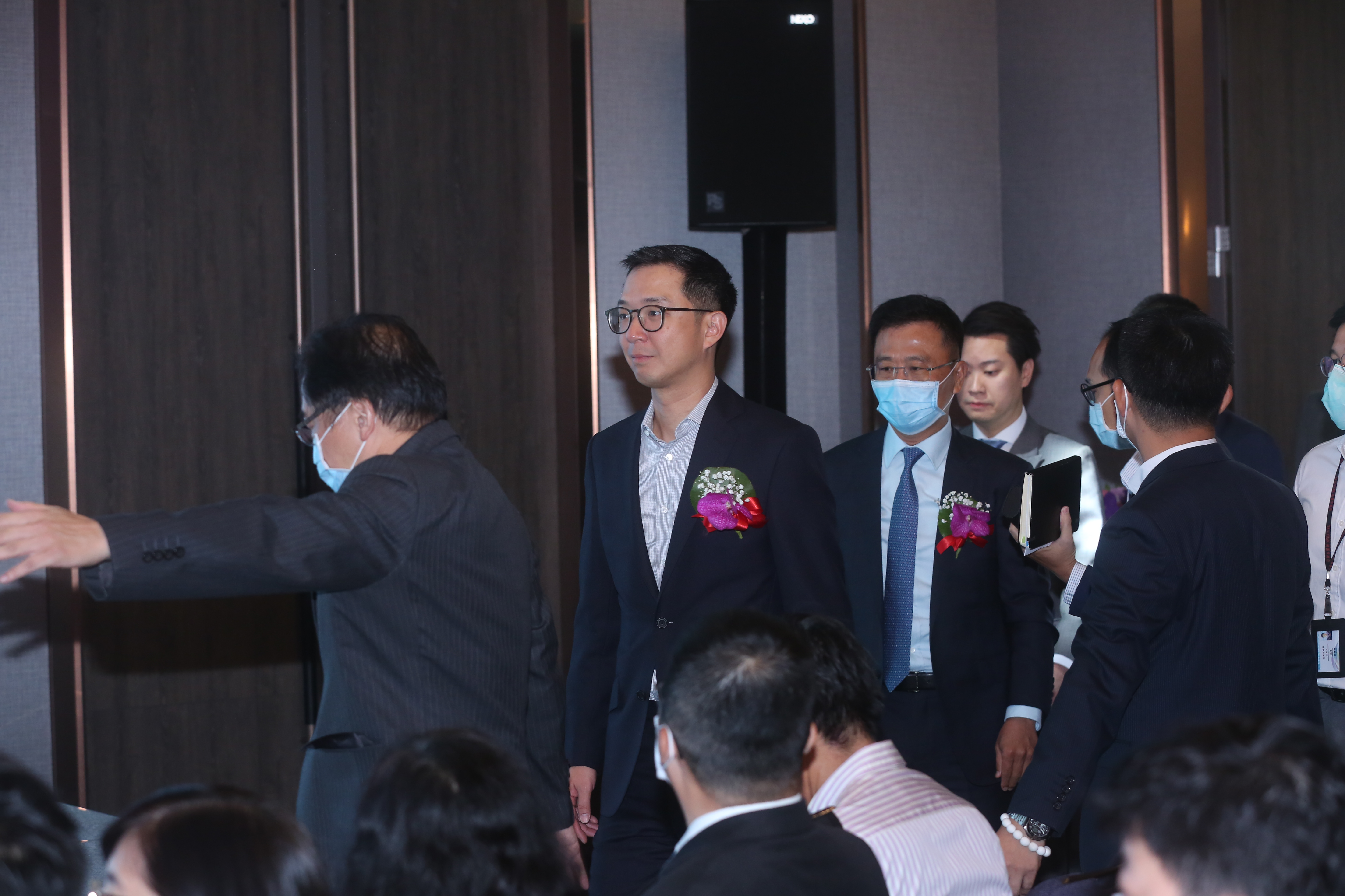 蔡宗翰2008年娶美國學校學妹、中租高層千金楊絢茹。