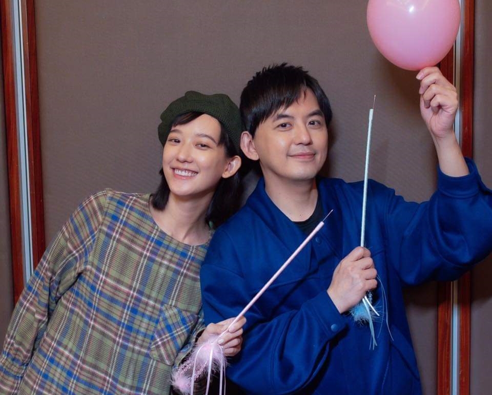 黃子佼與孟耿如明年5月迎接女兒到來。（翻攝自黃子佼臉書）