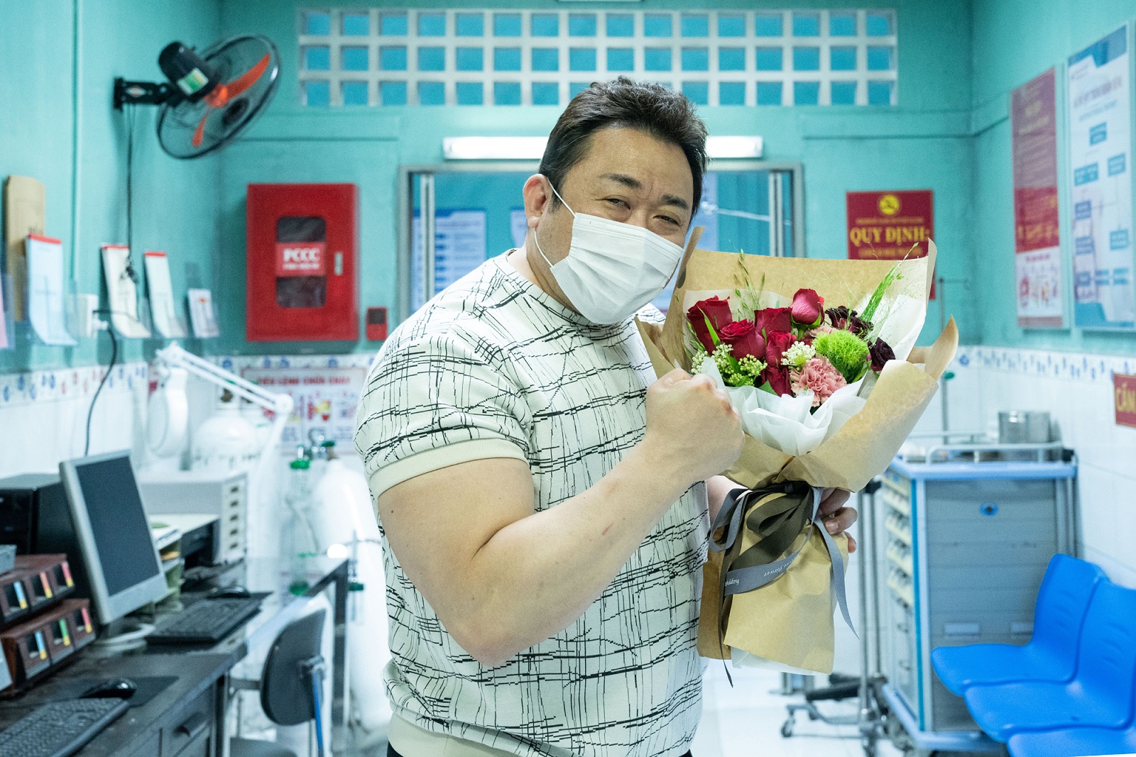馬東石終於要回歸韓國影壇，在《犯罪都市2》繼續把壞人打到嚇嚇叫。（車庫娛樂提供）