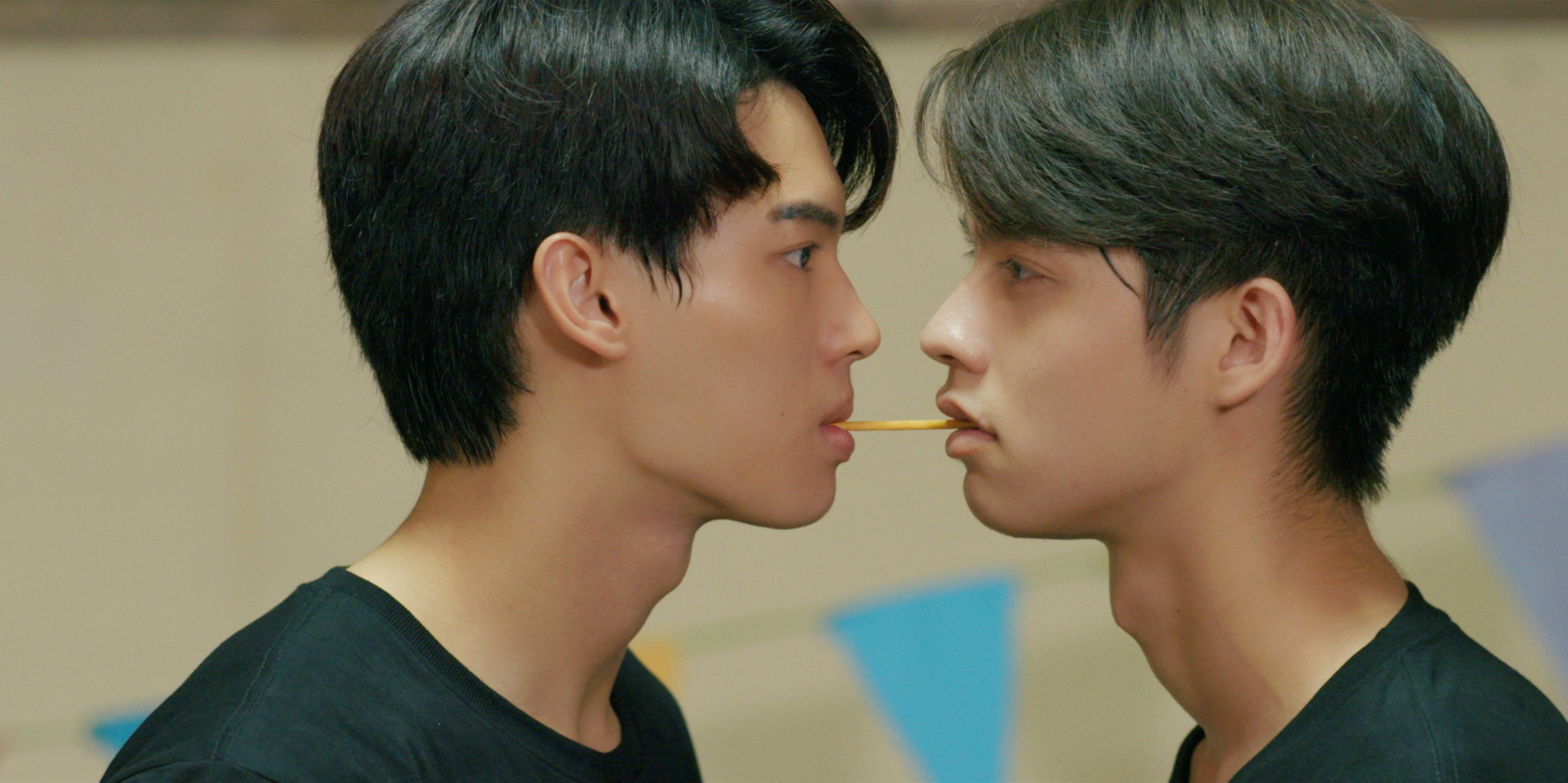 《2gether電影版：只因我們天生一對》雖然24日才上映，但將於16日開始預售場次。（威視）