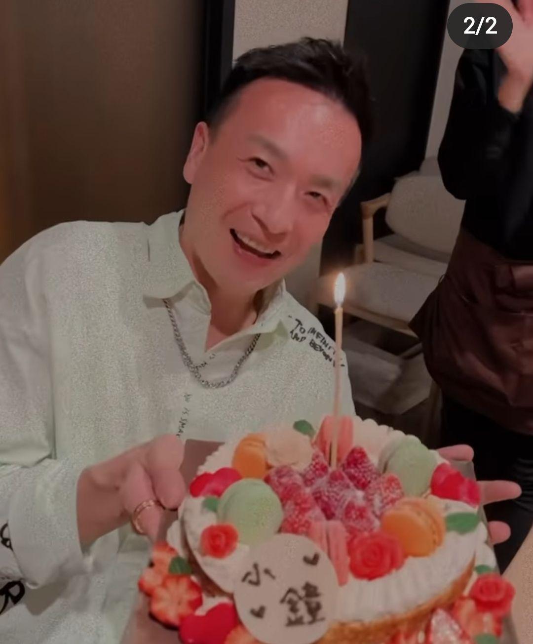小鐘明天50歲生日，14日提前和演藝圈的好友們慶生。（翻攝自小鐘IG）