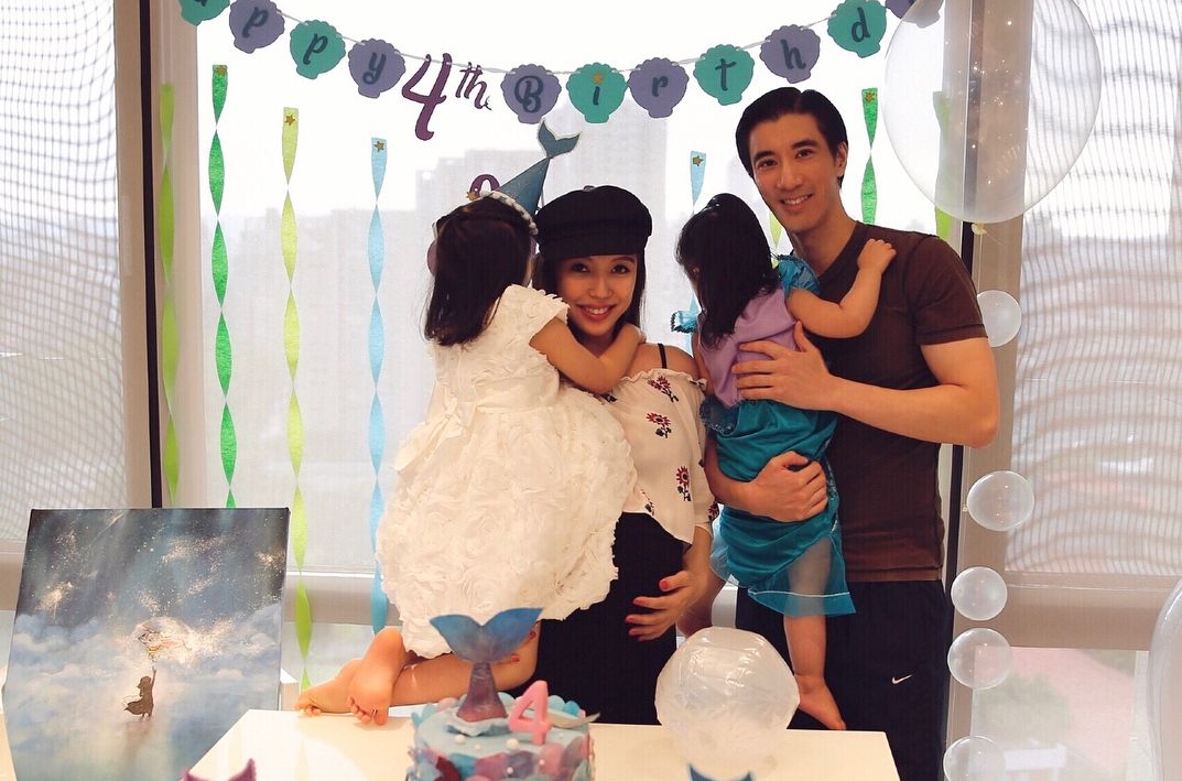 王力宏（右）和李靚蕾（左）8年婚姻關係結束後，近日又再度因「探視孩子」起爭執。（翻攝自李靚蕾IG）