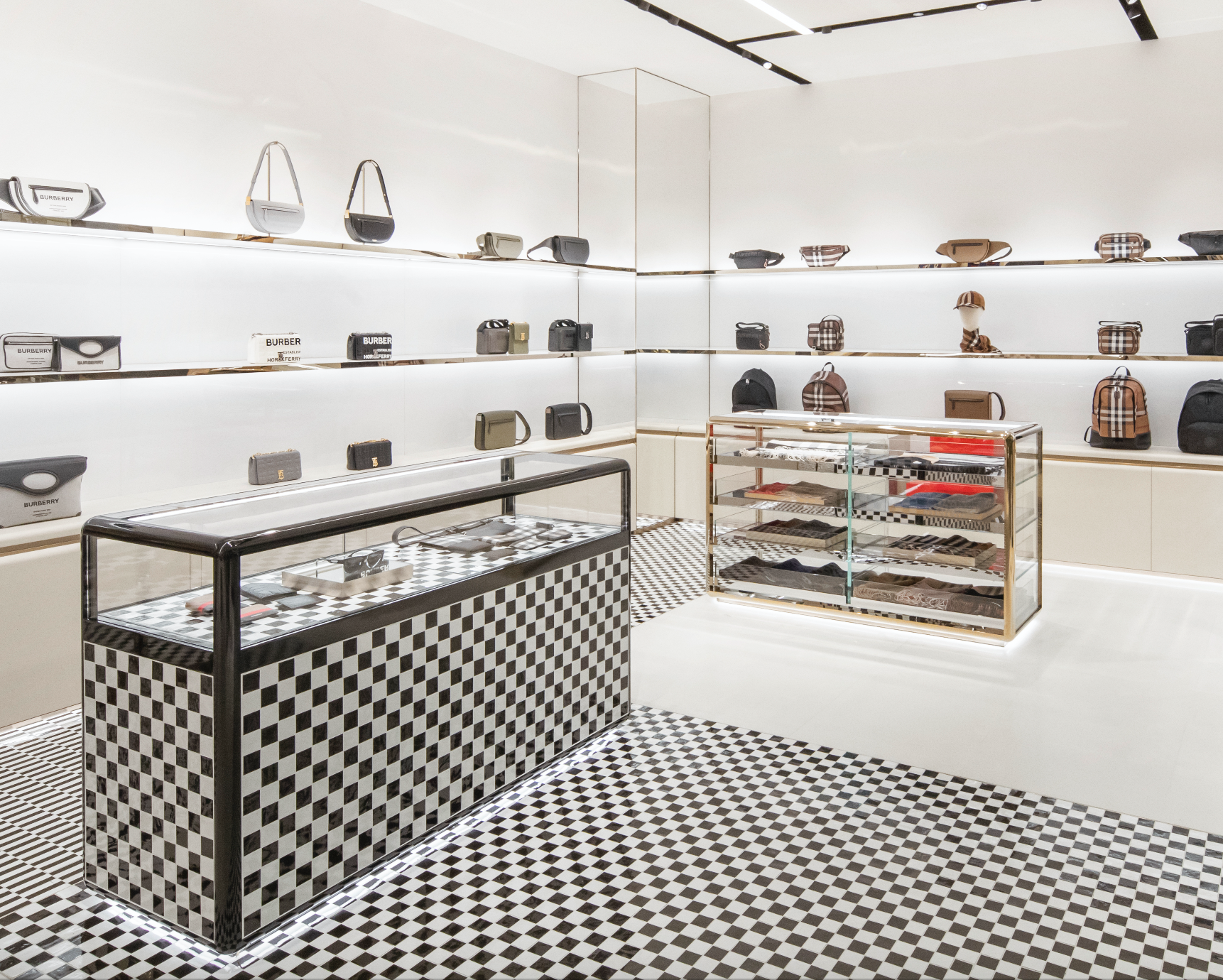 Burberry首家男裝專門店，座落台北信義新天地新光三越A9館。（Burberry提供）