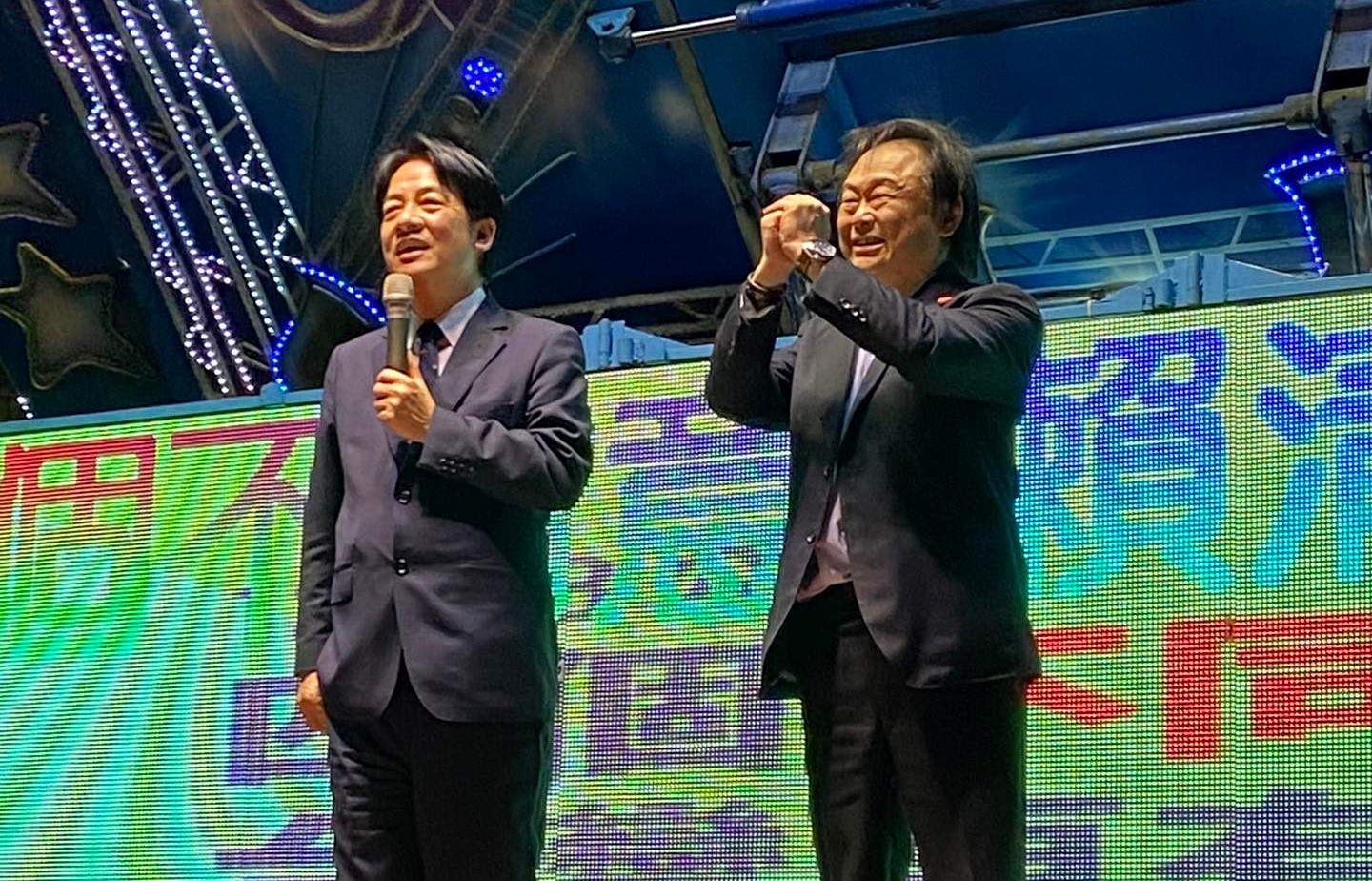 王世監（右） 昨合體賴清德拉票。（翻攝王世監臉書）