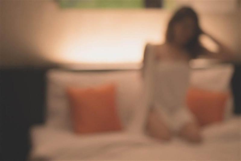 21歲正妹初夜過後，私處常會掉出一團團的「起司球」，就診時醫師覺得事情有異。（示意圖，shutterstock）