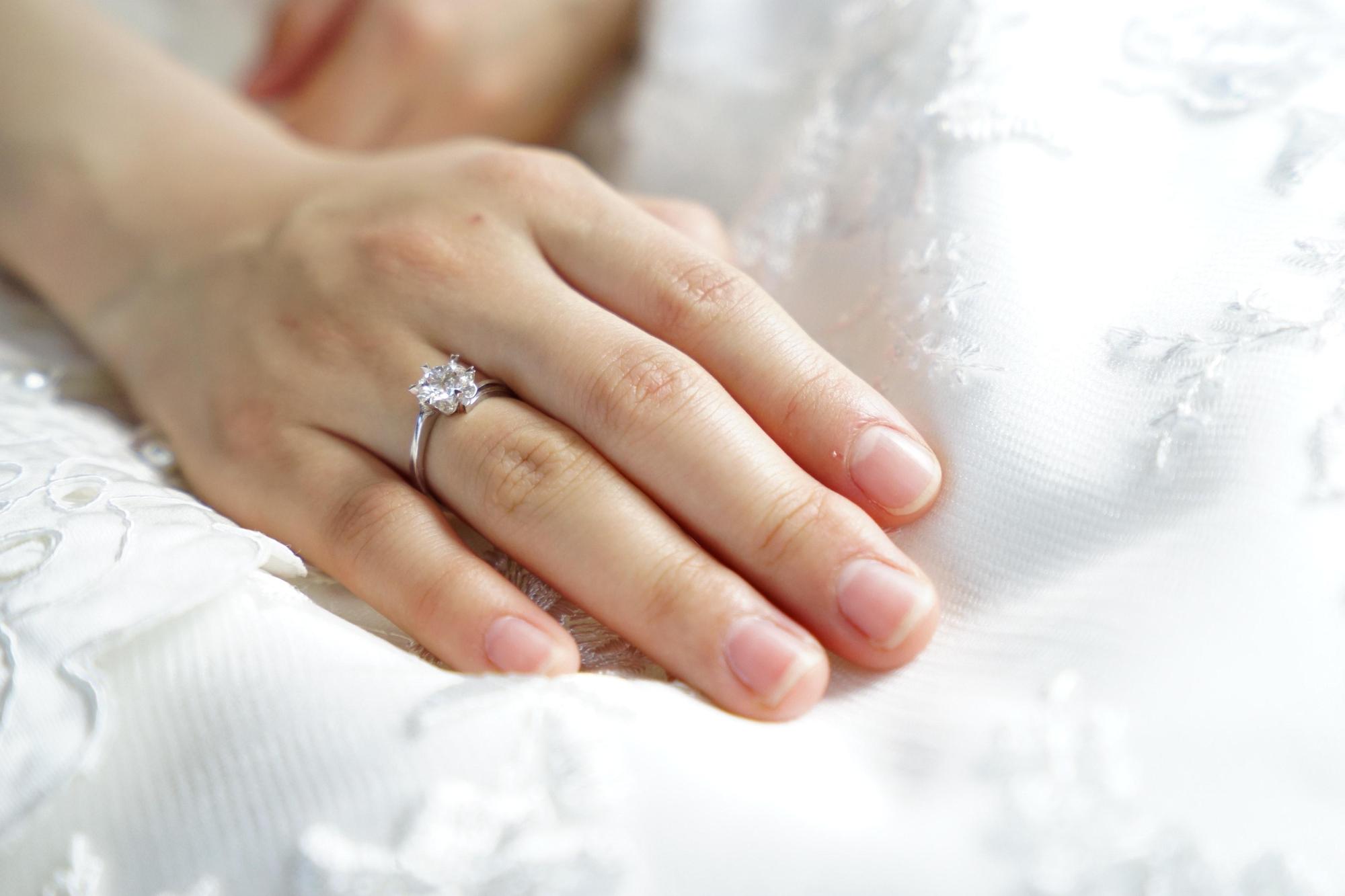 結婚被視為雙方家庭的結合，本來就容易遇到價值觀上的差異，不過婆媳關係更是被視為最難解的大問題。（示意圖，取自pexels）