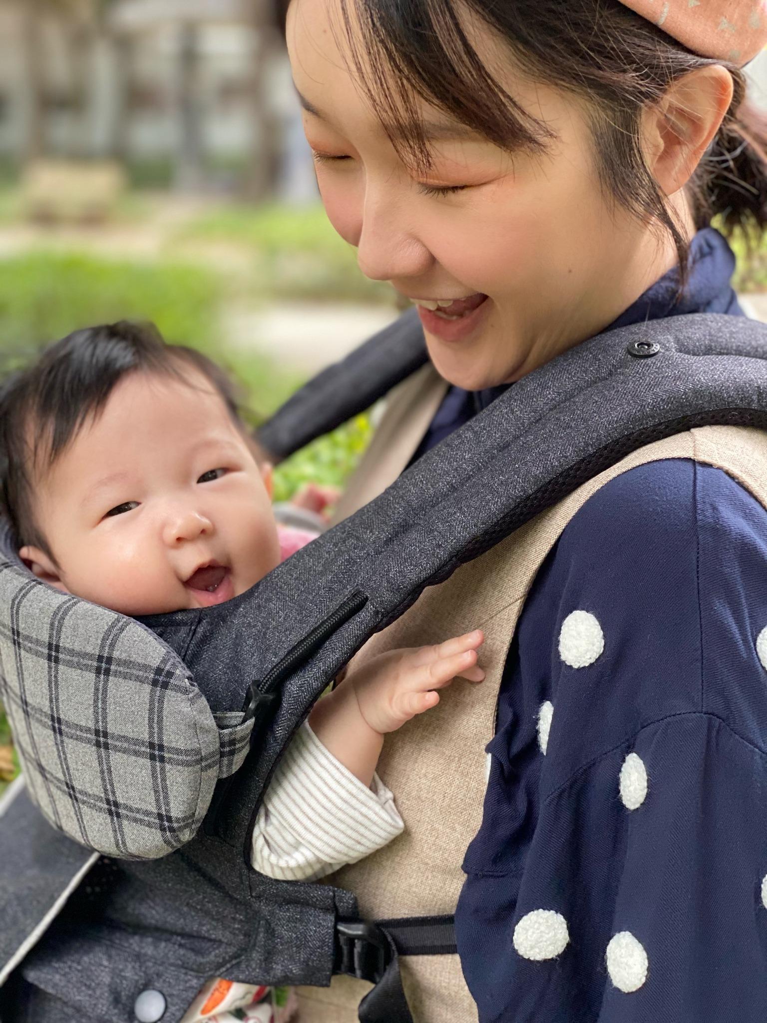 巴鈺生了一兒一女湊了好字,但難敵產後發福的窘態,露出幸福笑容的同時雙下巴也出來見客。(圖/翻攝FB)