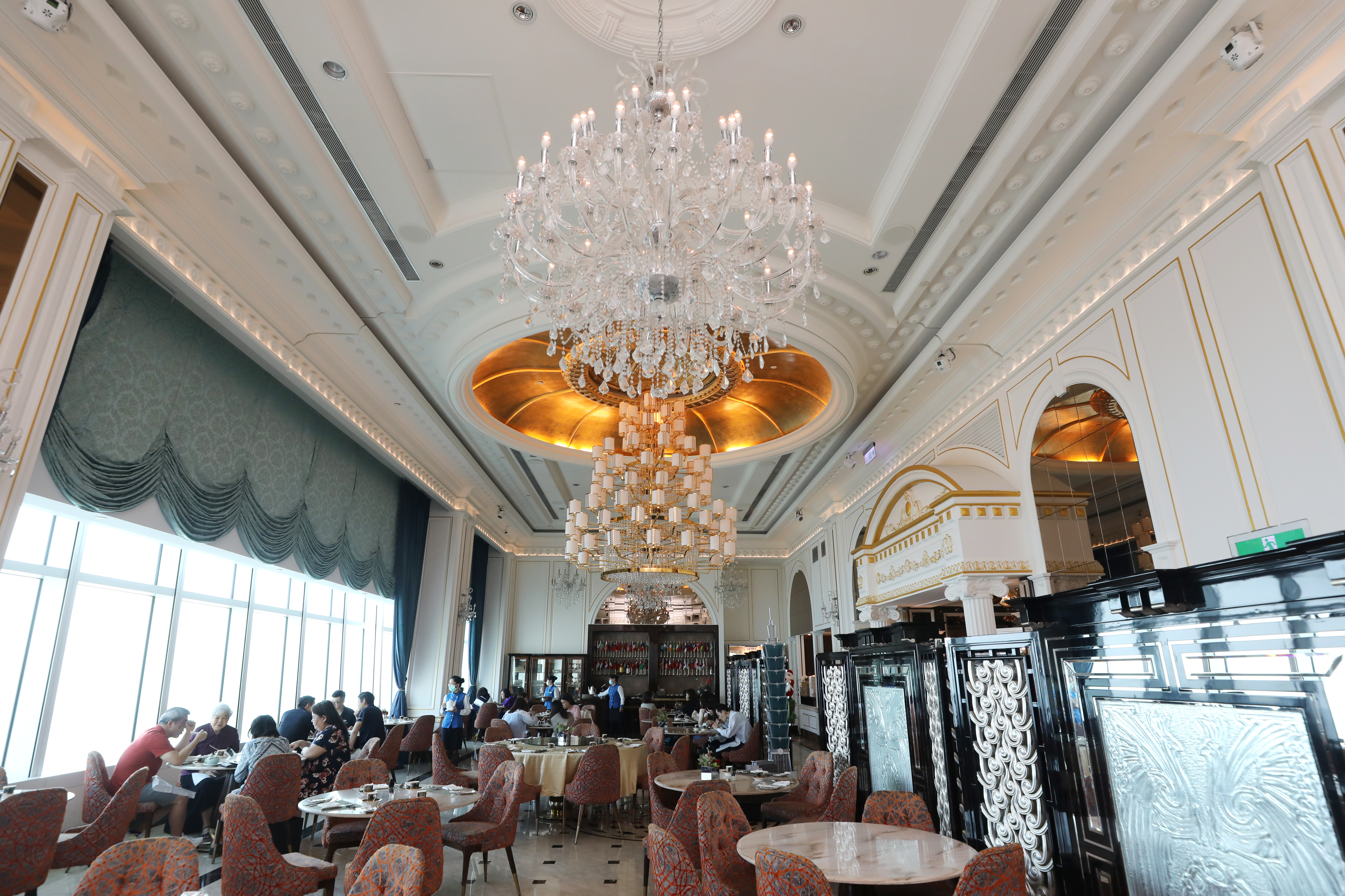 頂鮮101餐廳苦撐過2年疫情，才剛看到解封曙光，就被台北101發函不續約。