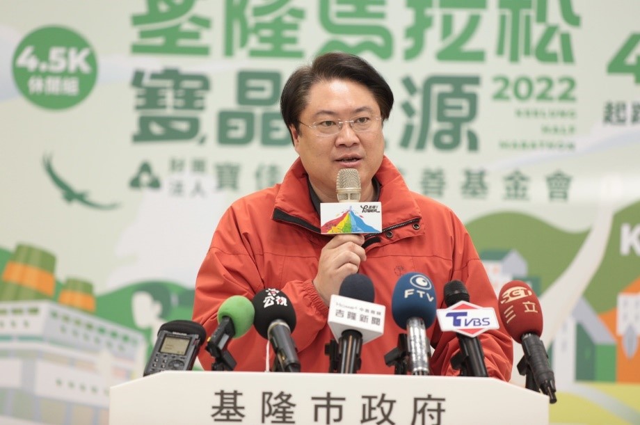 施政滿意度獲近8成市民肯定,林右昌感謝府會同仁努力及市民支持。(基隆市政府提供)